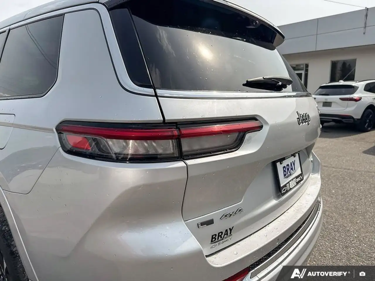 Jeep Grand Cherokee снимка Jeep Grand Cherokee