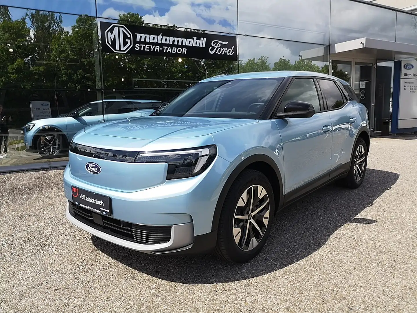 Ford Explorer Elektro Dual Motor 79kWh AWD Blau - 1