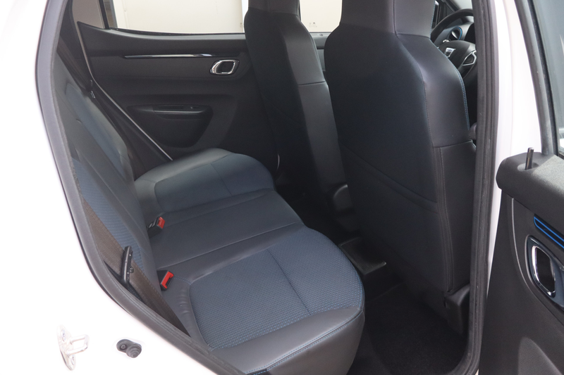 Dacia Spring Comfort 27 kWh - NL- Auto!! Airco I Radio I Cruise — photo 19
