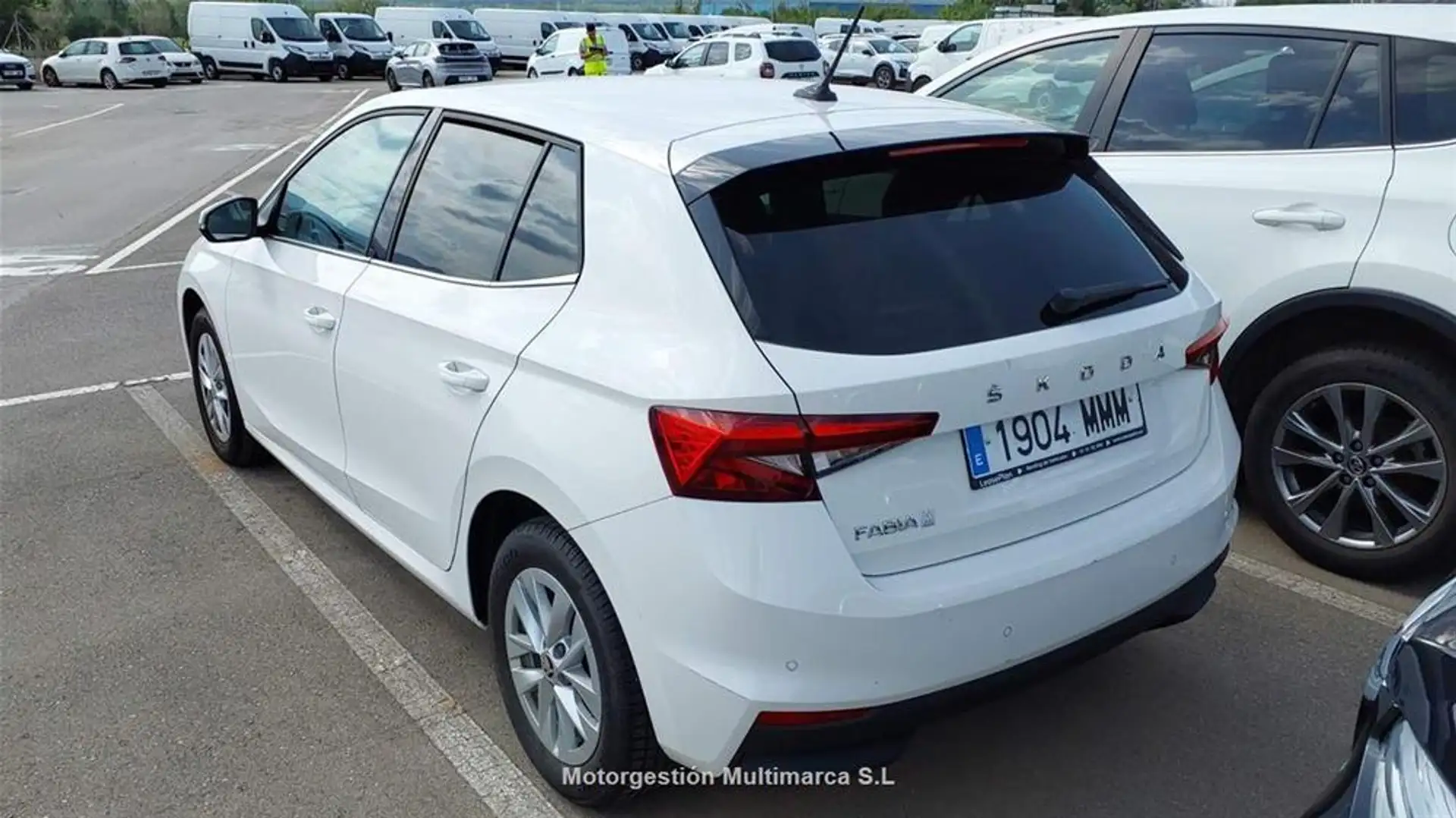 Skoda Fabia 1.0 MPI Essence 59kW - 2