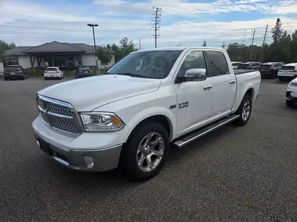 White 2017 RAM 1500 Pickup Truck Four-Wheel Drive 8-Speed Automatic