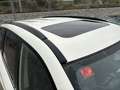 Mahindra XUV500 2.2D W8 FWD Blanc - thumbnail 12