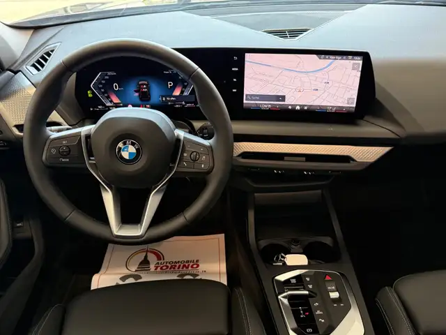 BMW 1 Series view 9