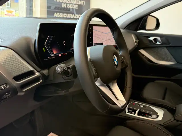 BMW 1 Series view 13