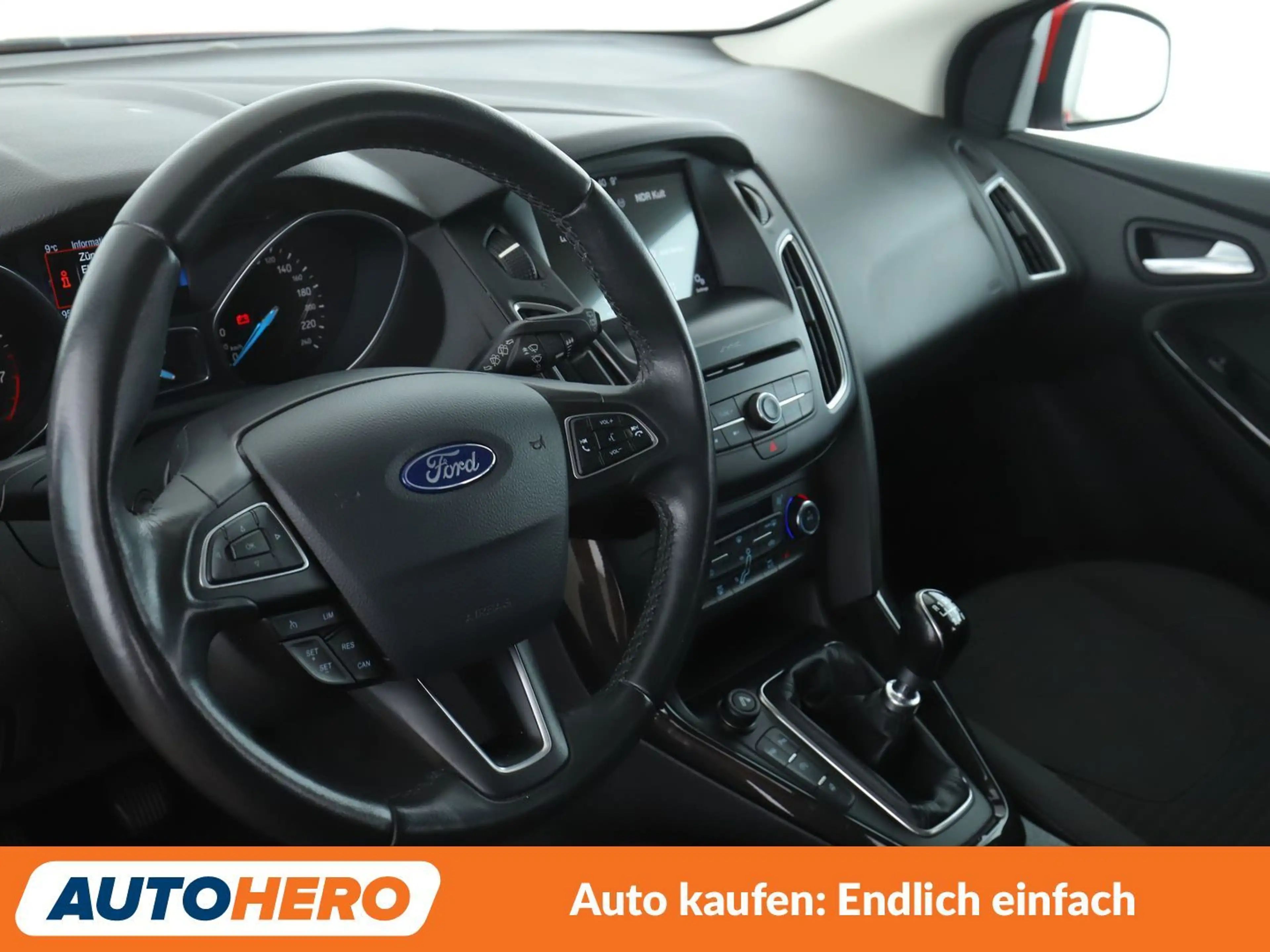 Ford Focus 1.0 EcoBoost Titanium*CAM*PDC*SHZ*KLIMA* — photo 11