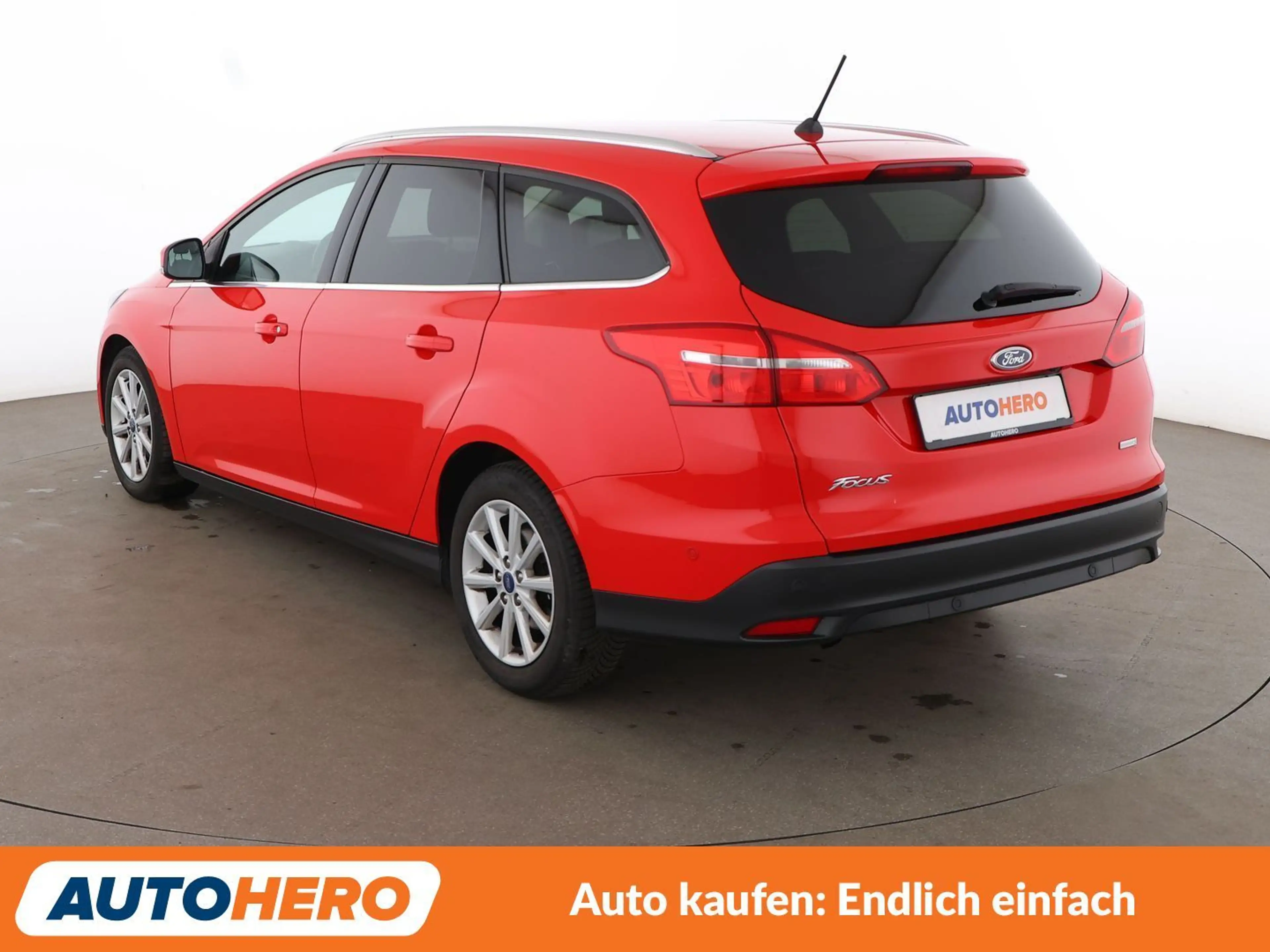 Ford Focus 1.0 EcoBoost Titanium*CAM*PDC*SHZ*KLIMA* — photo 4