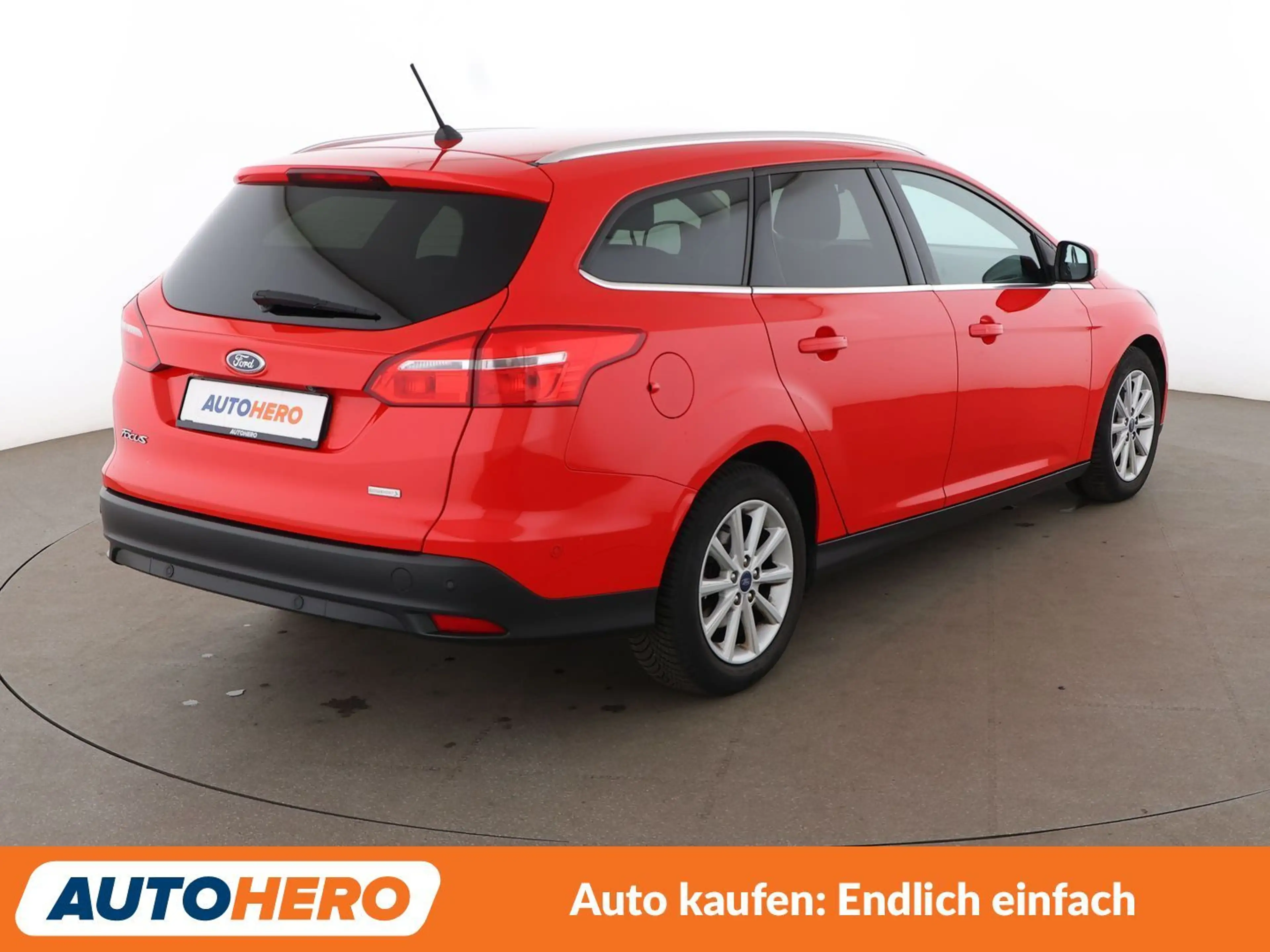 Ford Focus 1.0 EcoBoost Titanium*CAM*PDC*SHZ*KLIMA* — photo 6