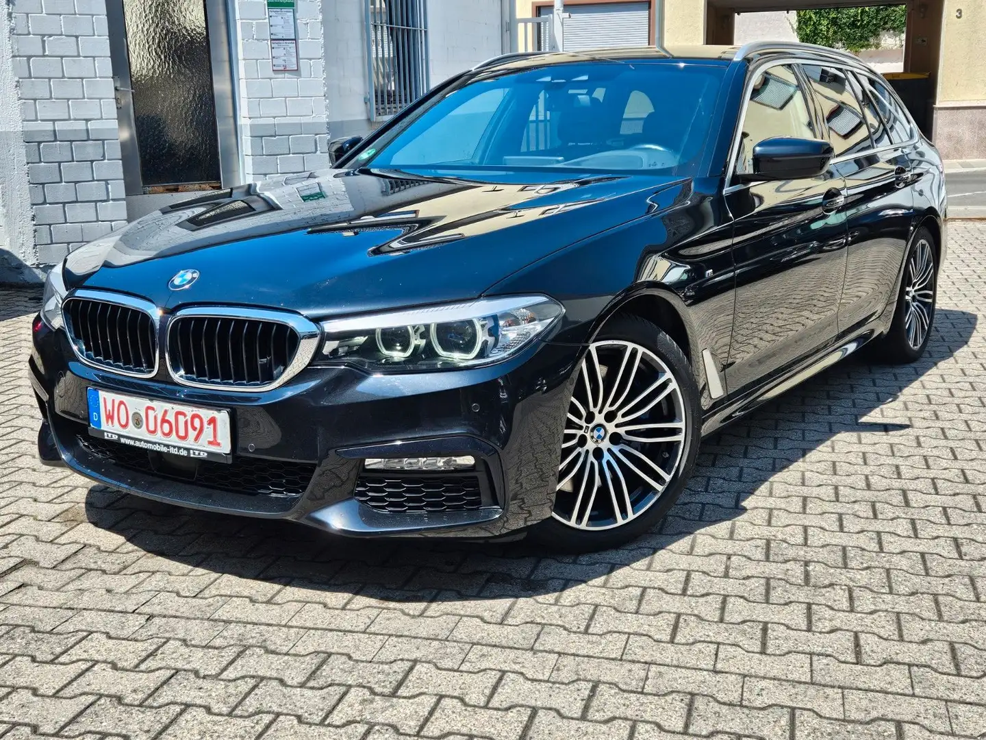 BMW 540 i xDrive M Sport Standh./HarmanKardon/Ambien Noir - 1