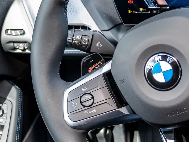 BMW 1 Series view 11