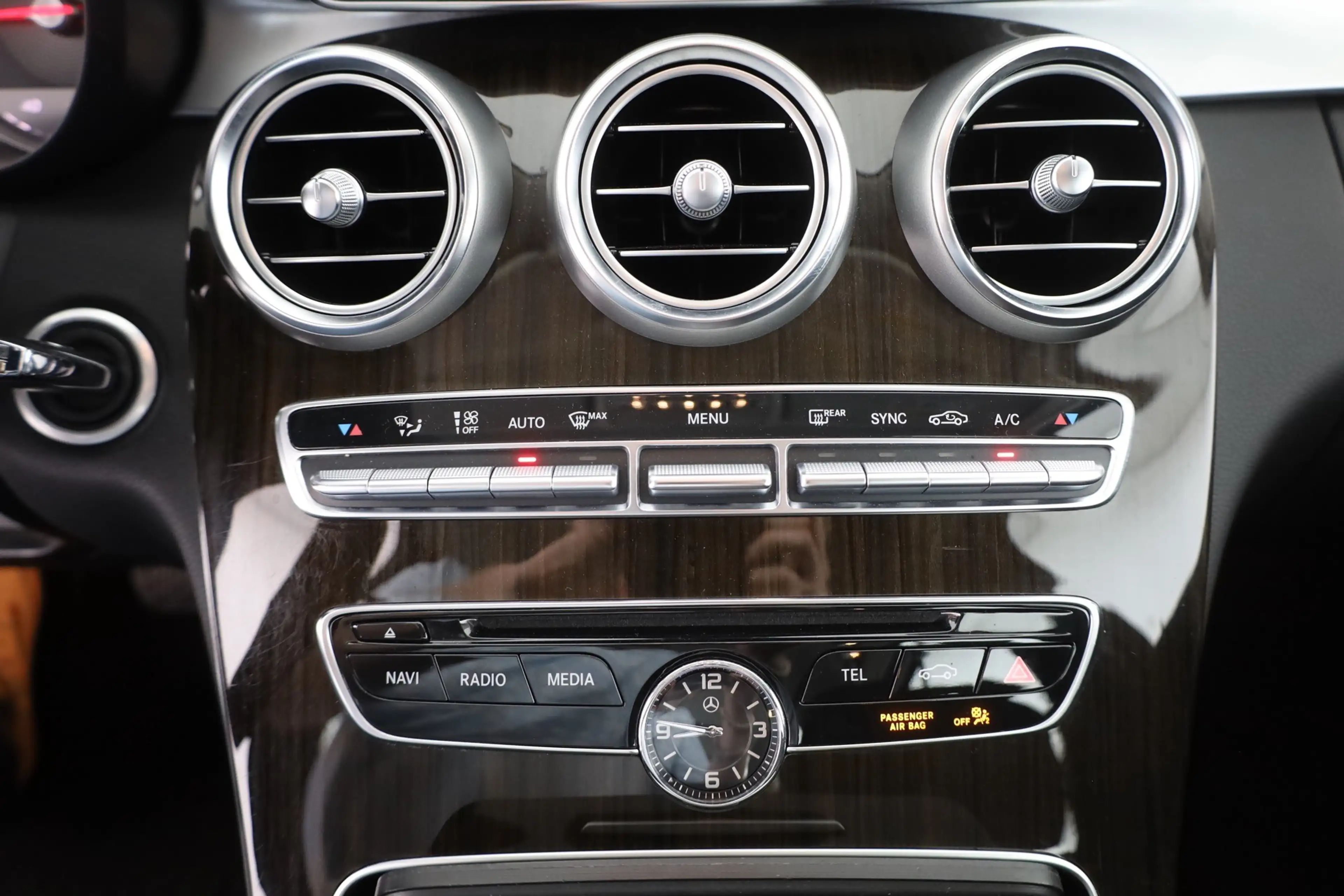Mercedes-Benz C 180 C180 LED Kamera Navi Sitzheizung Tempomat — photo 12