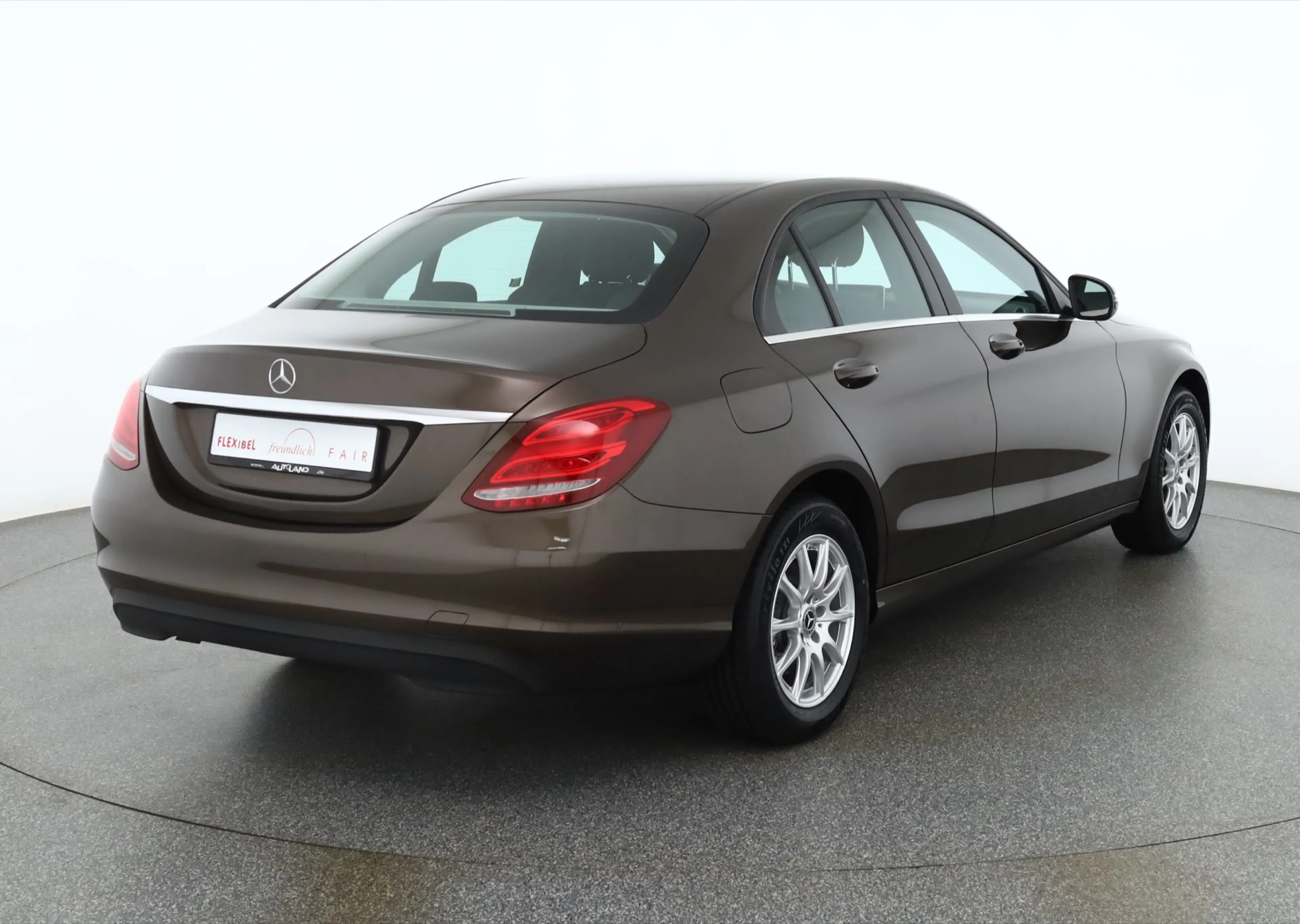 Mercedes-Benz C 180 C180 LED Kamera Navi Sitzheizung Tempomat — photo 5