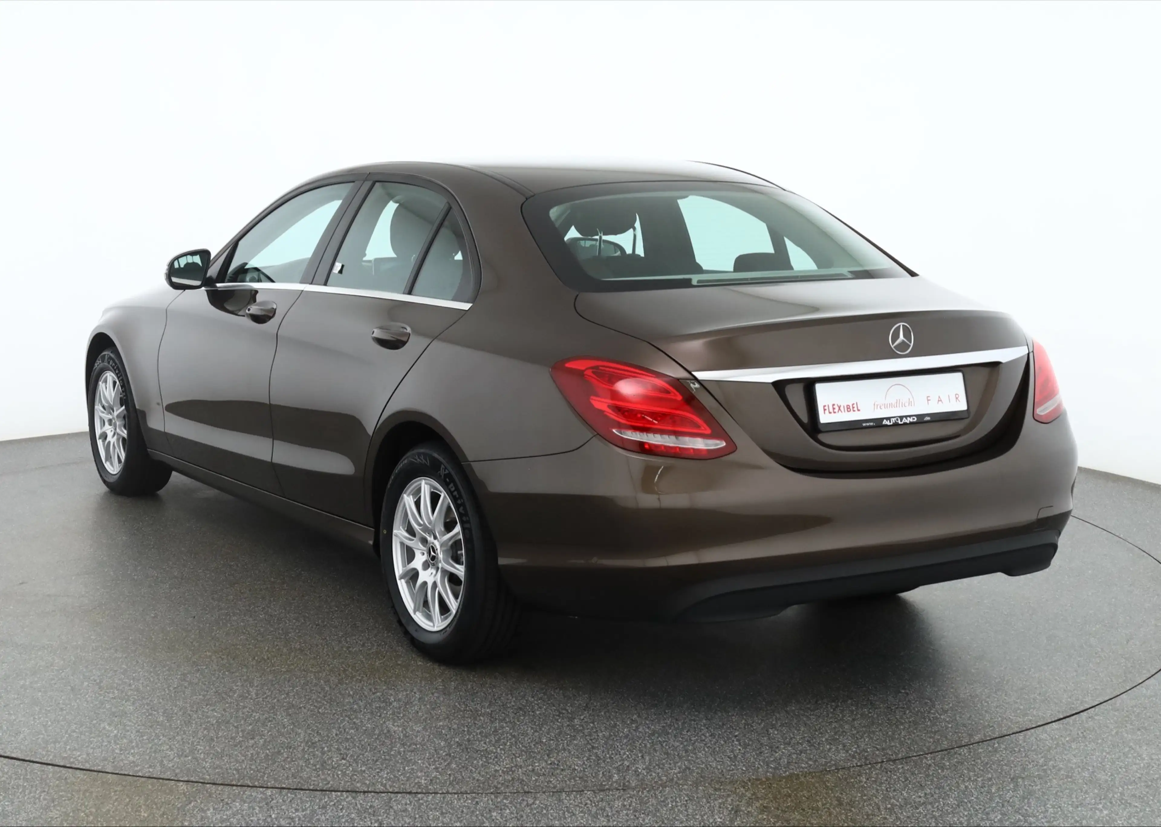 Mercedes-Benz C 180 C180 LED Kamera Navi Sitzheizung Tempomat — photo 3