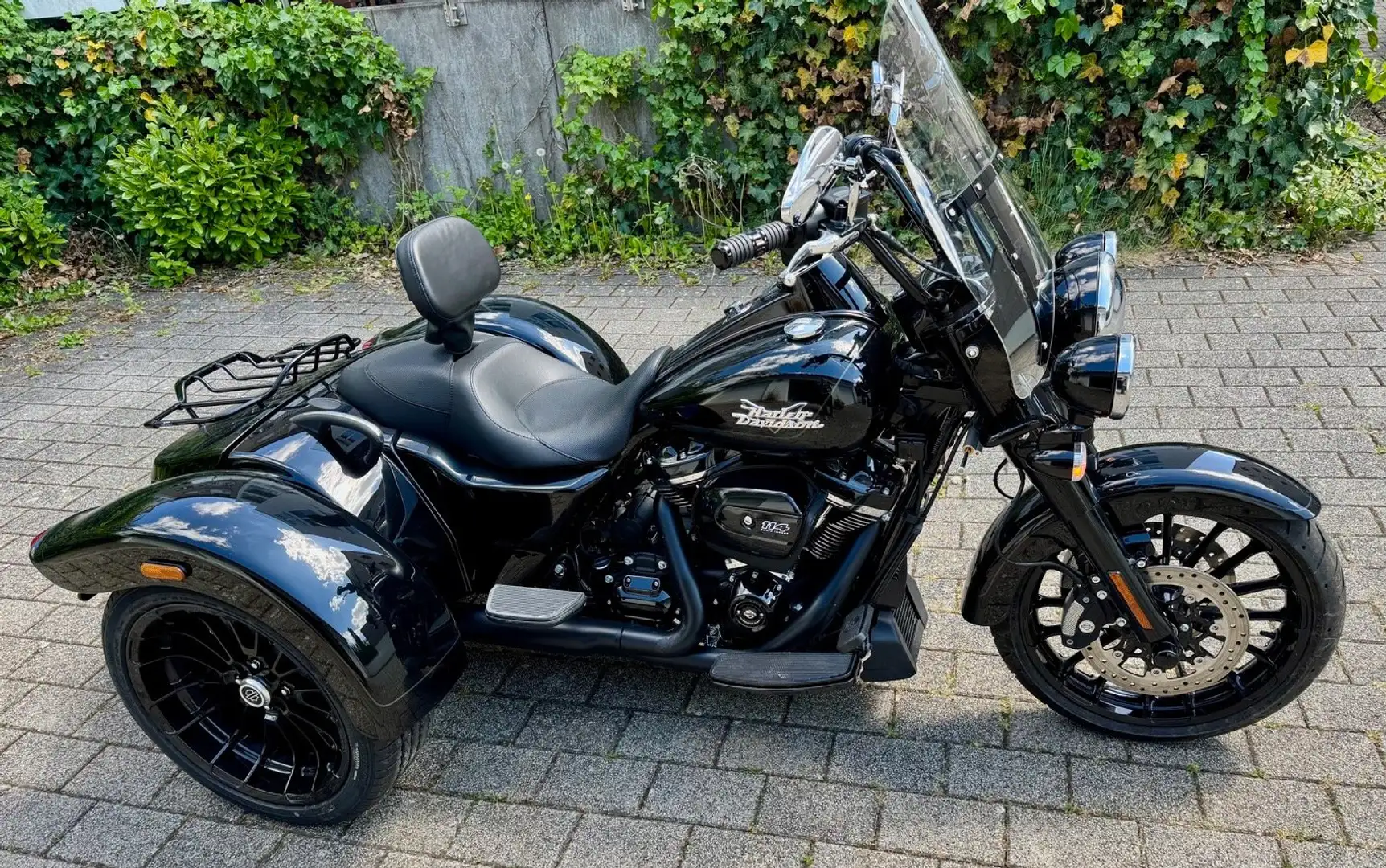 Harley-Davidson Freewheeler FLRT FREEWHEELER 2023 SOLID Black - 2