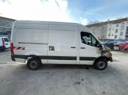 Mercedes-Benz Sprinter 319 Hoch Lang 9G TRONIC AHK Kamera 1HD 15TKM Klima