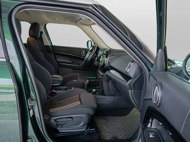 Mini Countryman view 11