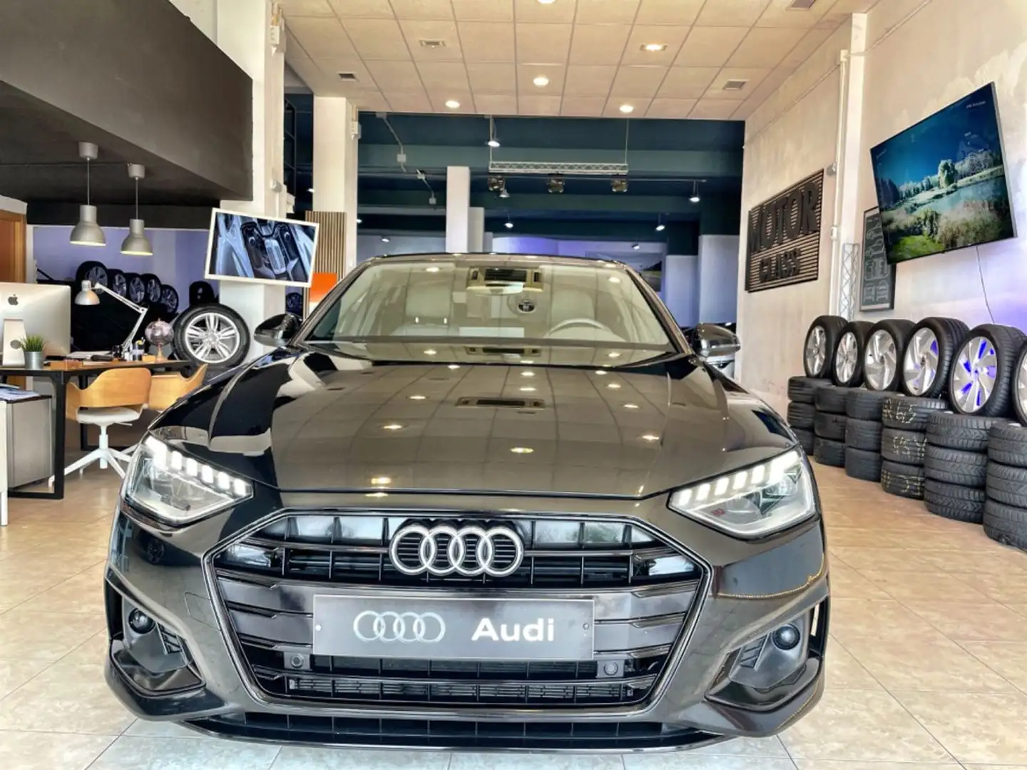 Audi A4 Advanced 40 TDI 150kW 204CV S tronic Zwart - 2