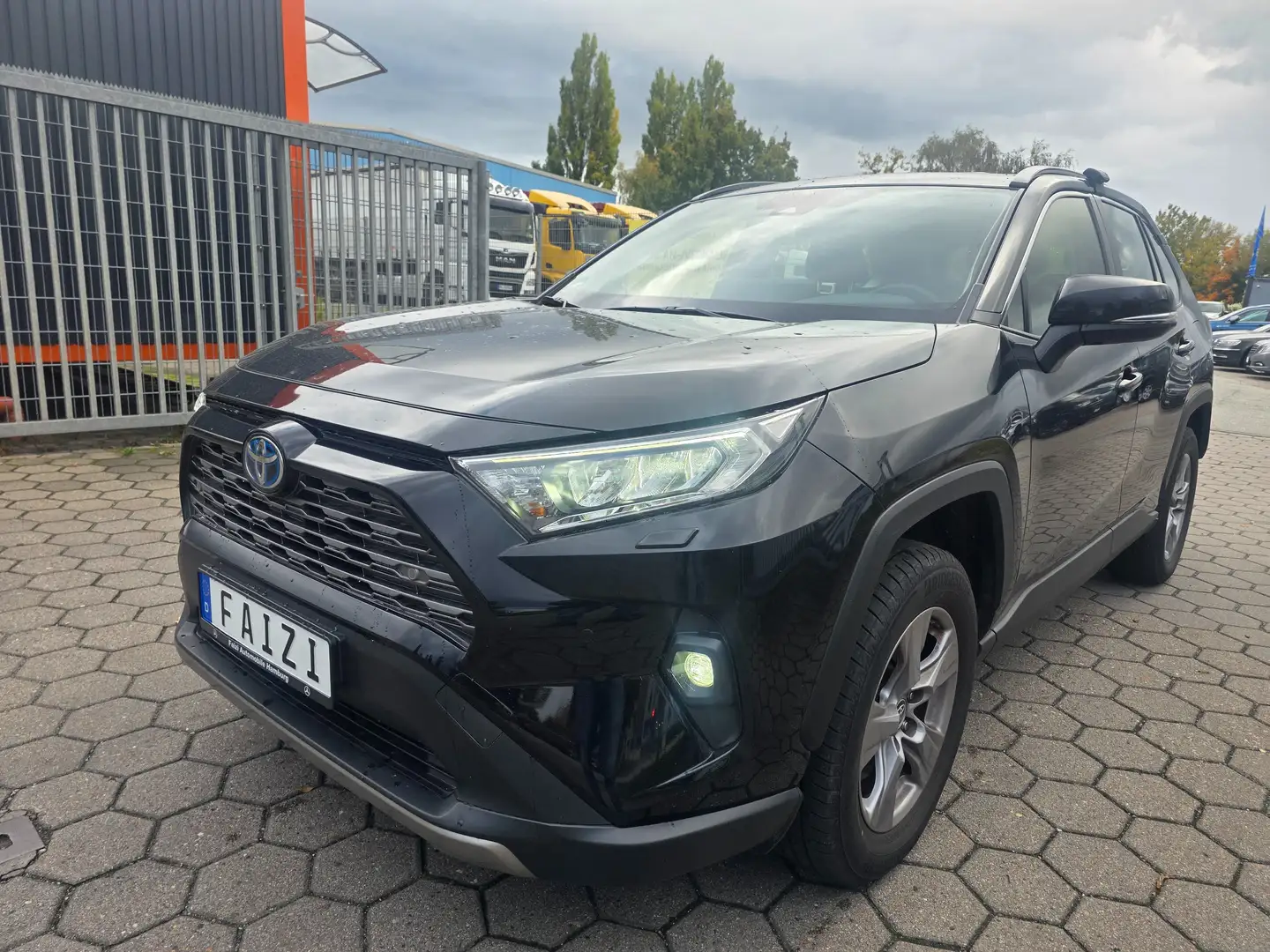 Toyota RAV 4 Hybrid 4x2 Business Edition Schwarz - 1