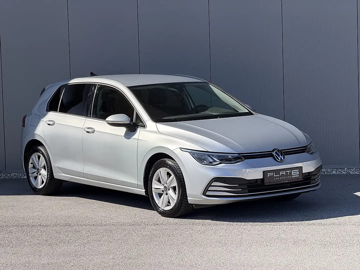 Volkswagen Golf VIII 2.0 TDI Life DSG LED,Virtual,Kamera,LR-Hei... Silber - 2
