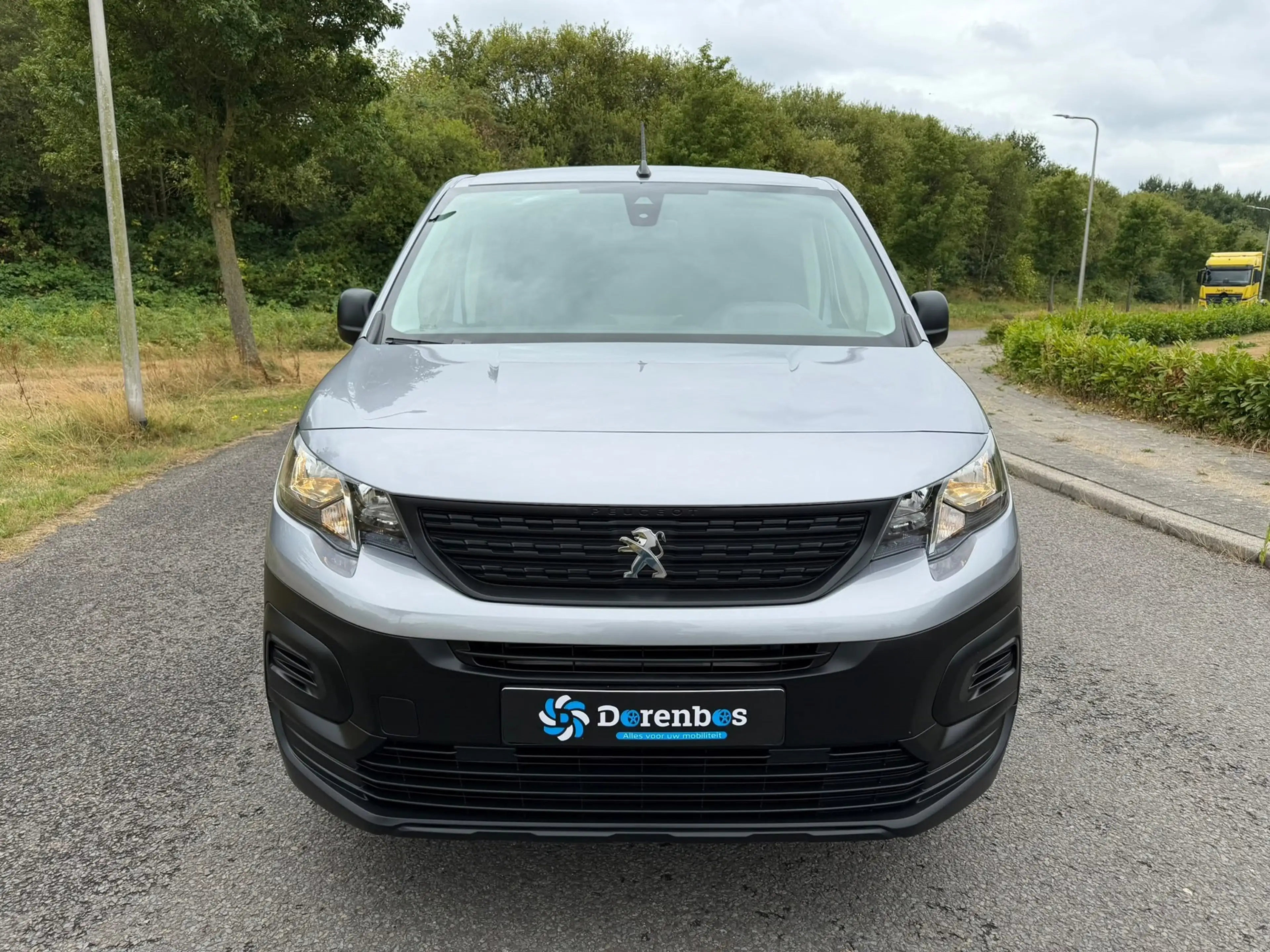 Peugeot e-Rifter EV Active Pack 50 kWh — photo 5