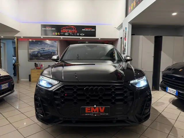 Audi SQ5 view 2