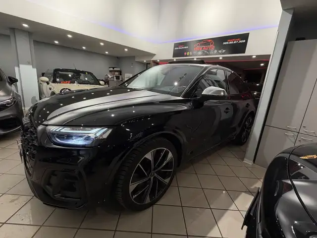 Audi SQ5 view 4