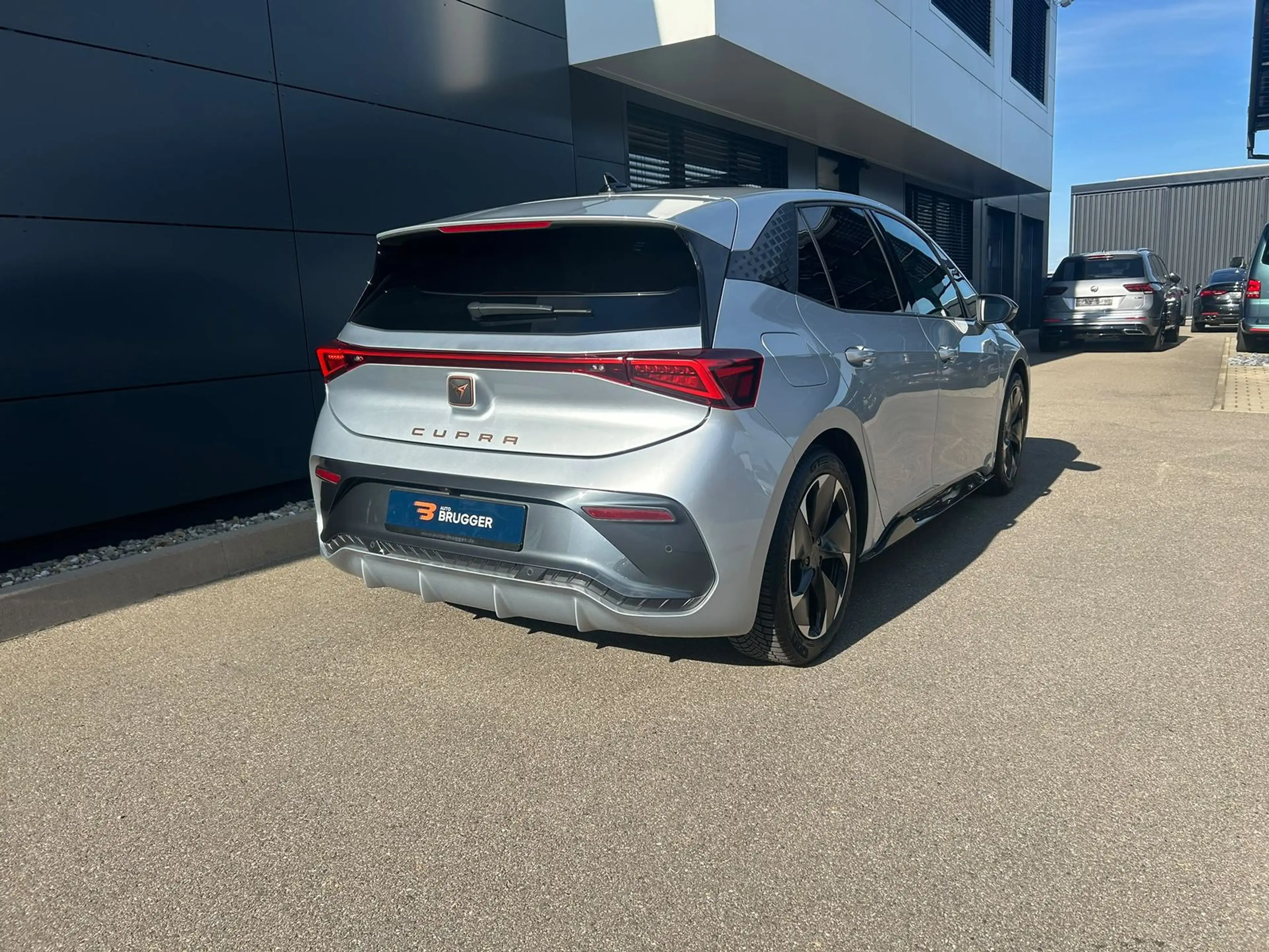 CUPRA Born 170 kW 58 kWh LED NAVI RFK ACC SH CarPlay — photo 6