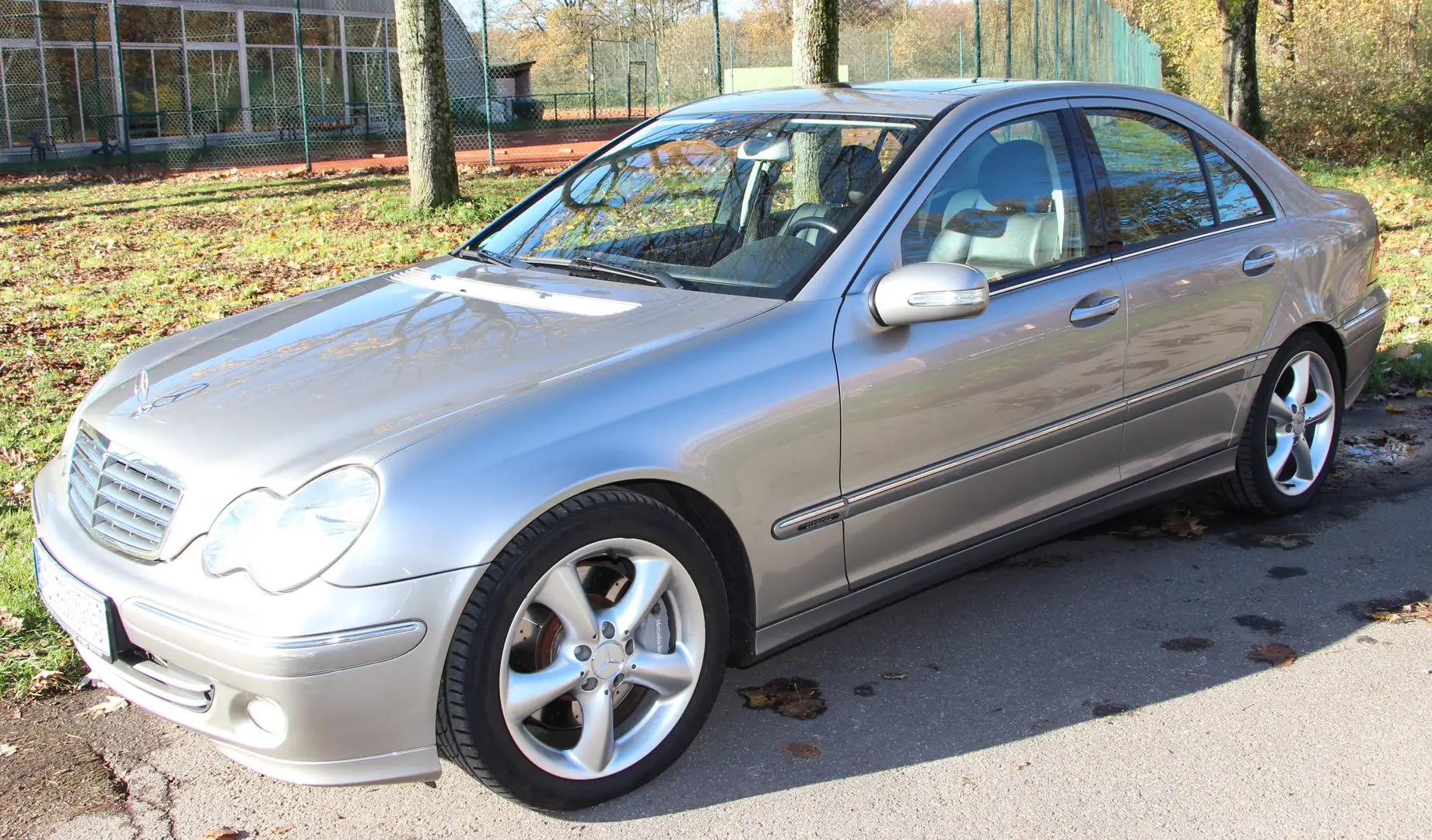Mercedes-Benz C 200 C 200 Kompressor Automatik Elegance Sport Edition, Silber - 1
