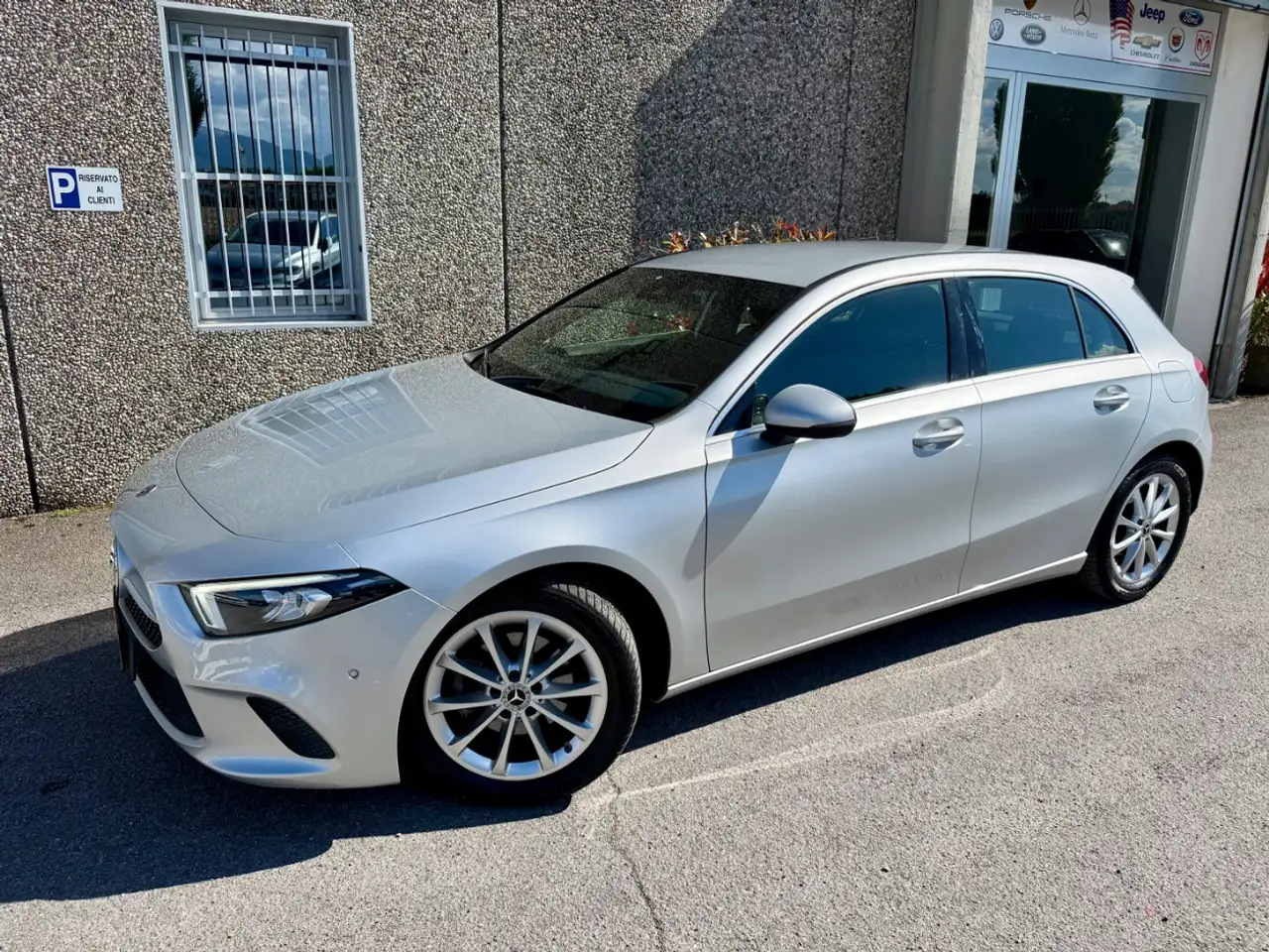Mercedes-Benz A 180