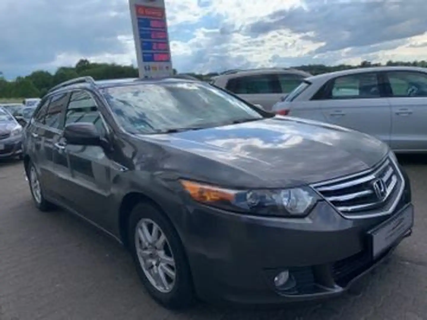 Honda Accord TOURER*KLIMAAUTOMATIK*KAMERA*PDC*ELEGANCE Grau - 1