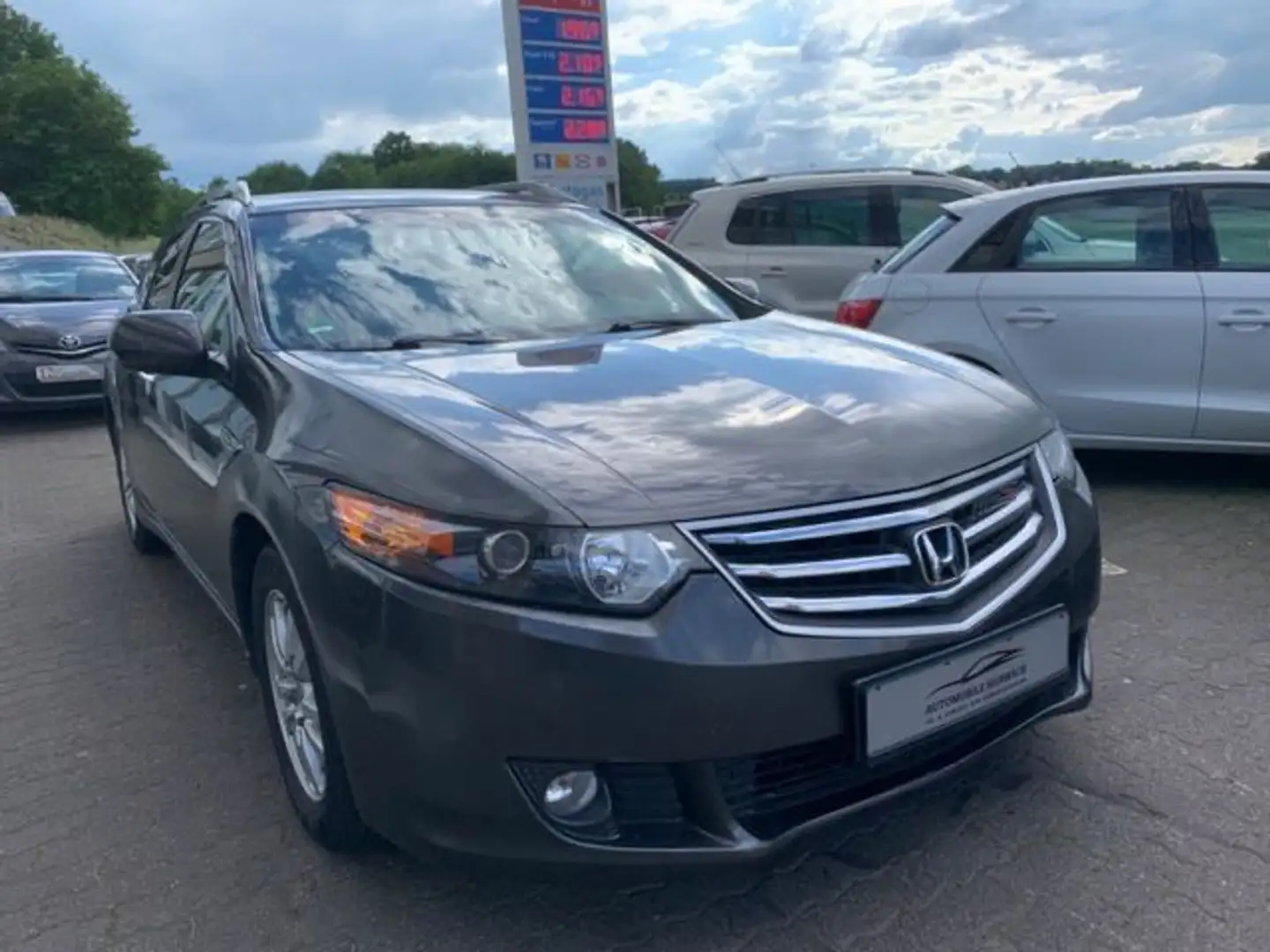 Honda Accord TOURER*KLIMAAUTOMATIK*KAMERA*PDC*ELEGANCE Grau - 2