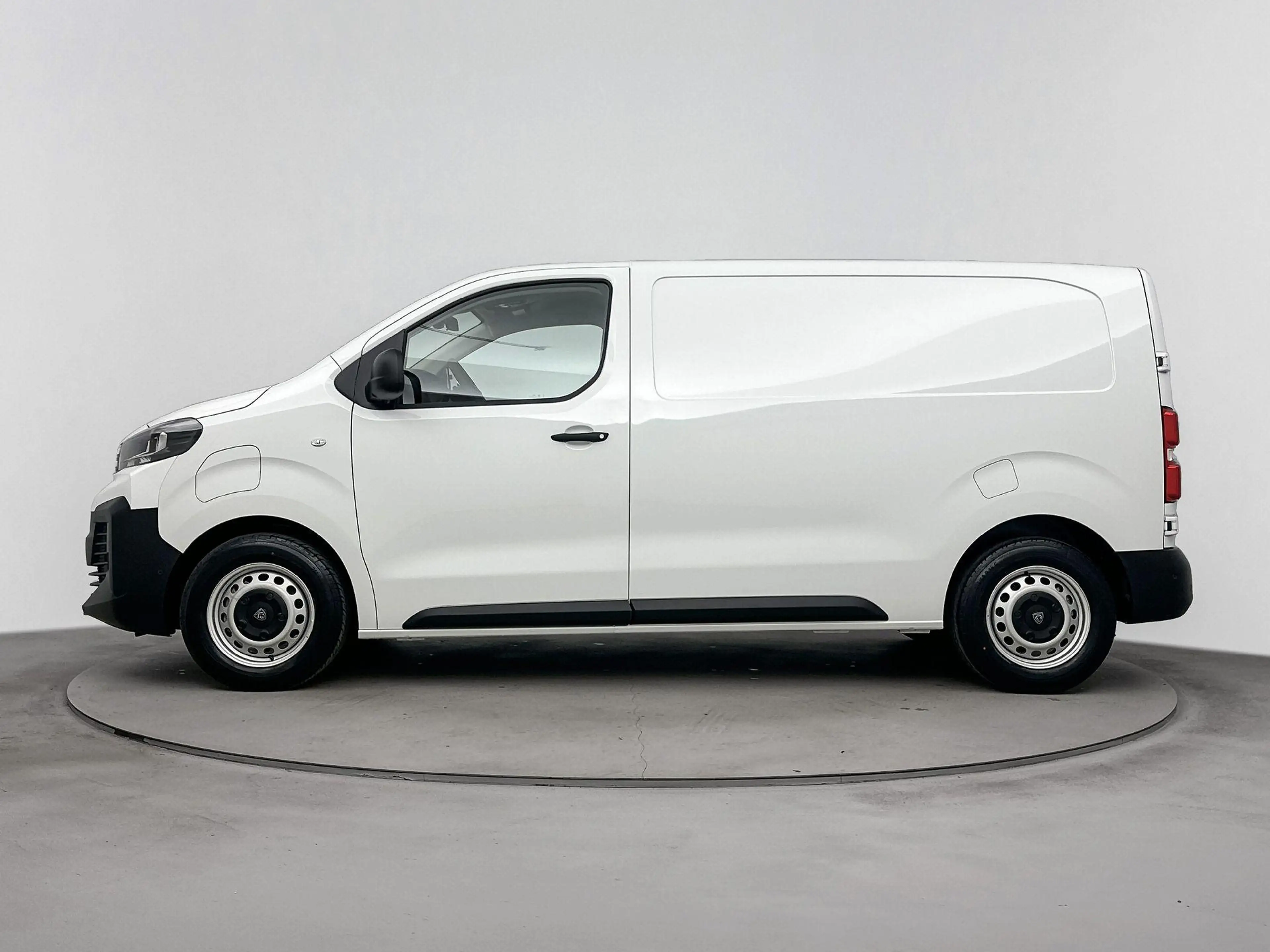 Peugeot e-Expert EV L2 75 kWh | 3-Zits | Achteruitrijcamera | Airco — photo 4
