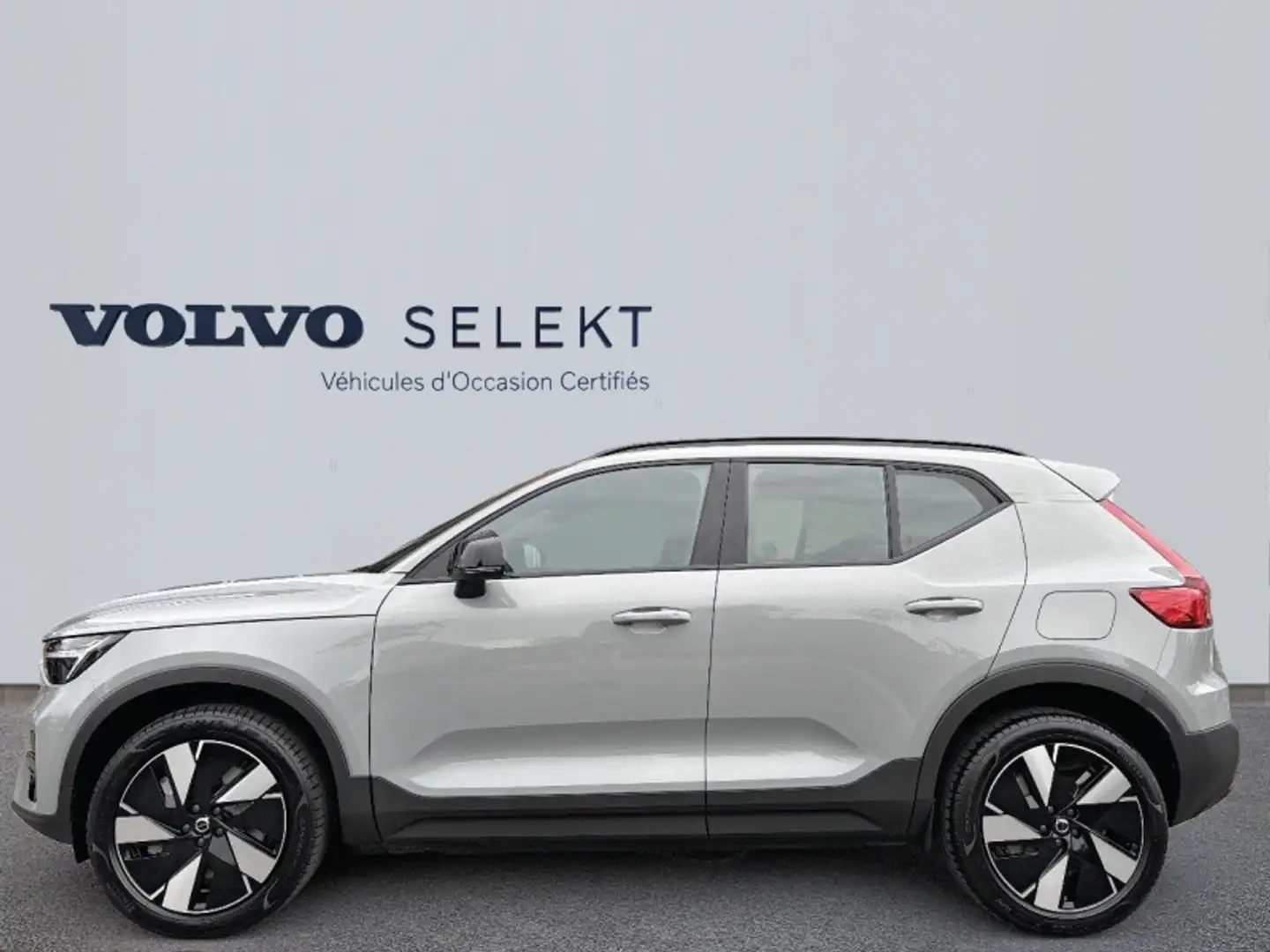 Volvo EX40 Single Extended Range 252ch Plus Grau - 2