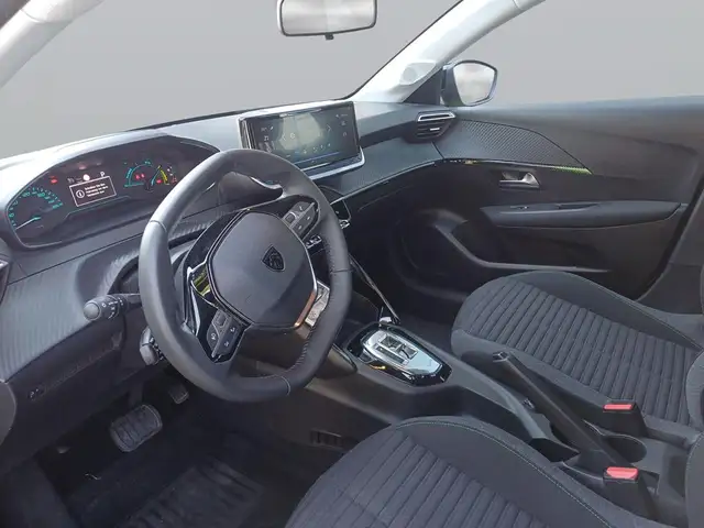 Peugeot 208 view 11
