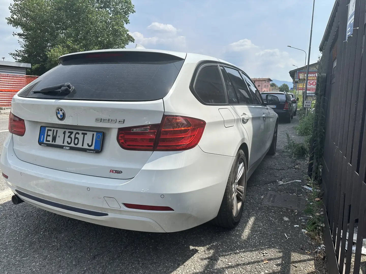BMW 320 320d Touring Business auto - 2