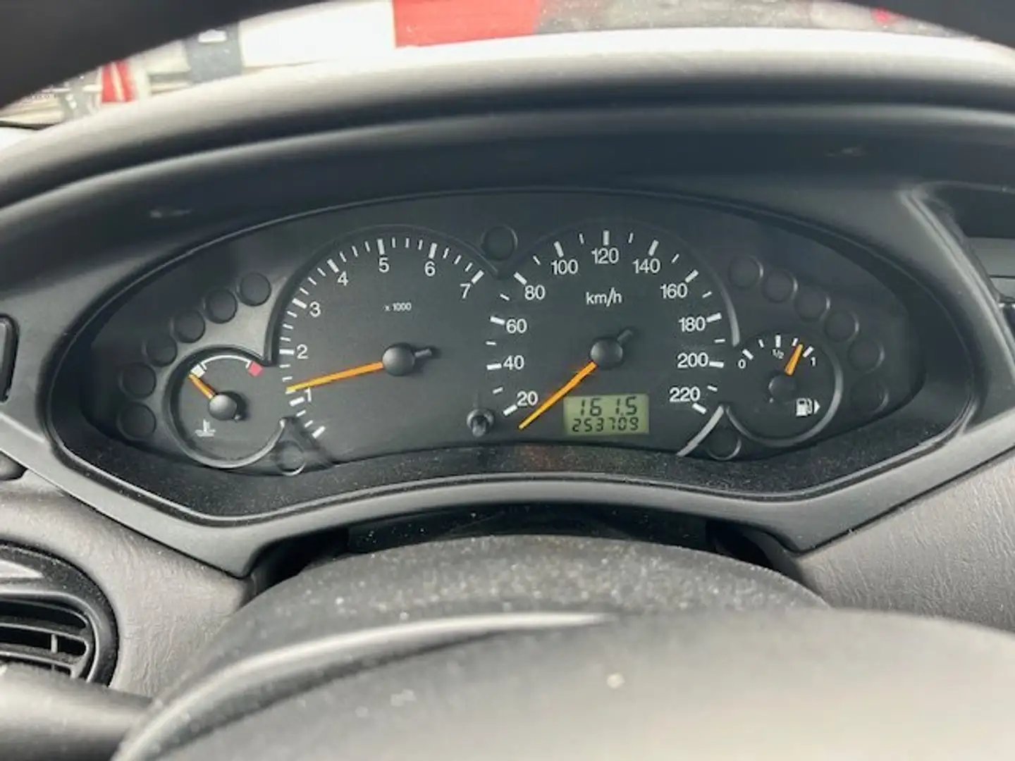 Ford Focus 1,6 *5 Türen*abnehmb. AHK* Tüv 8-2025 Bleu - 2
