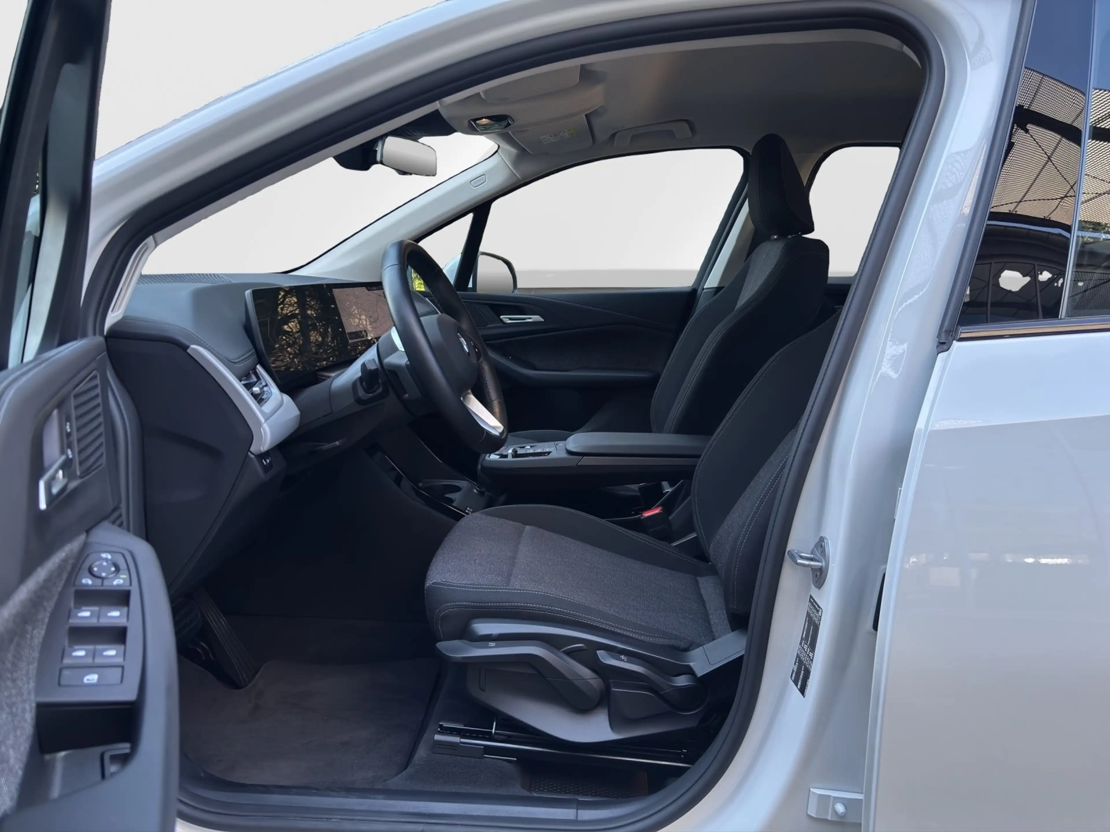 BMW 220 i Active Tourer LED | AHK | Kamera | Navi | Sitzhe — photo 11