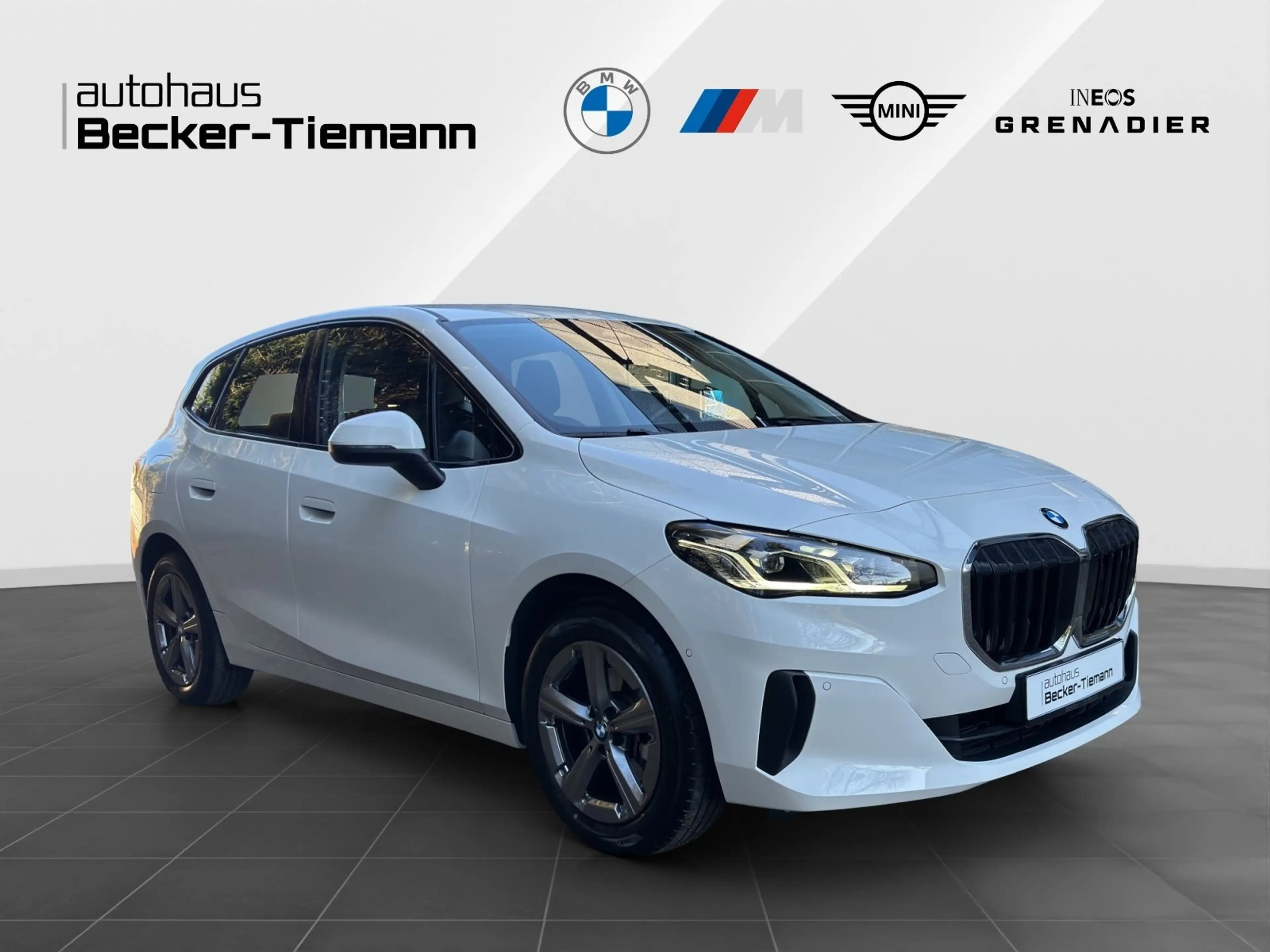 BMW 220 i Active Tourer LED | AHK | Kamera | Navi | Sitzhe — photo 8
