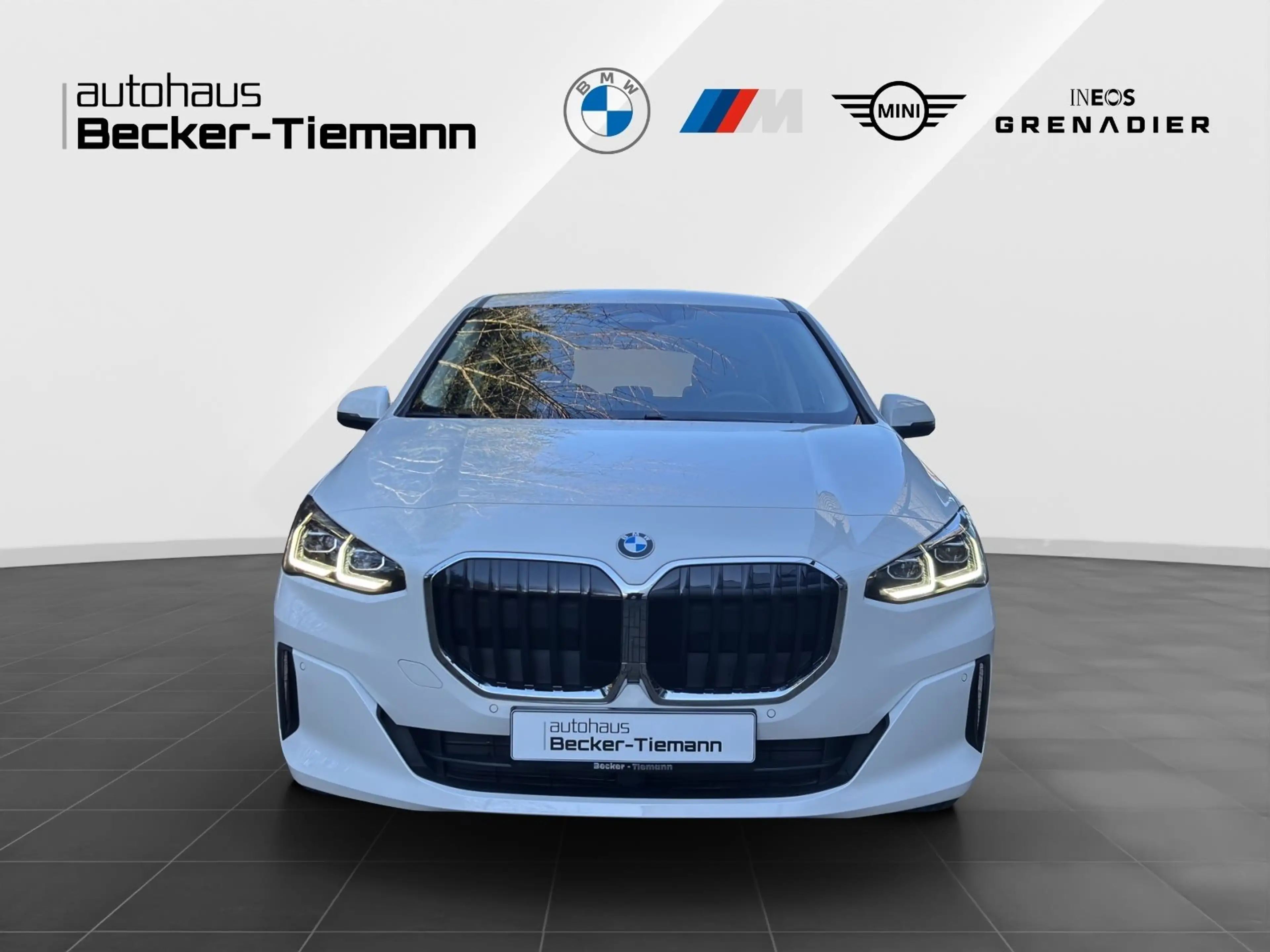 BMW 220 i Active Tourer LED | AHK | Kamera | Navi | Sitzhe — photo 3