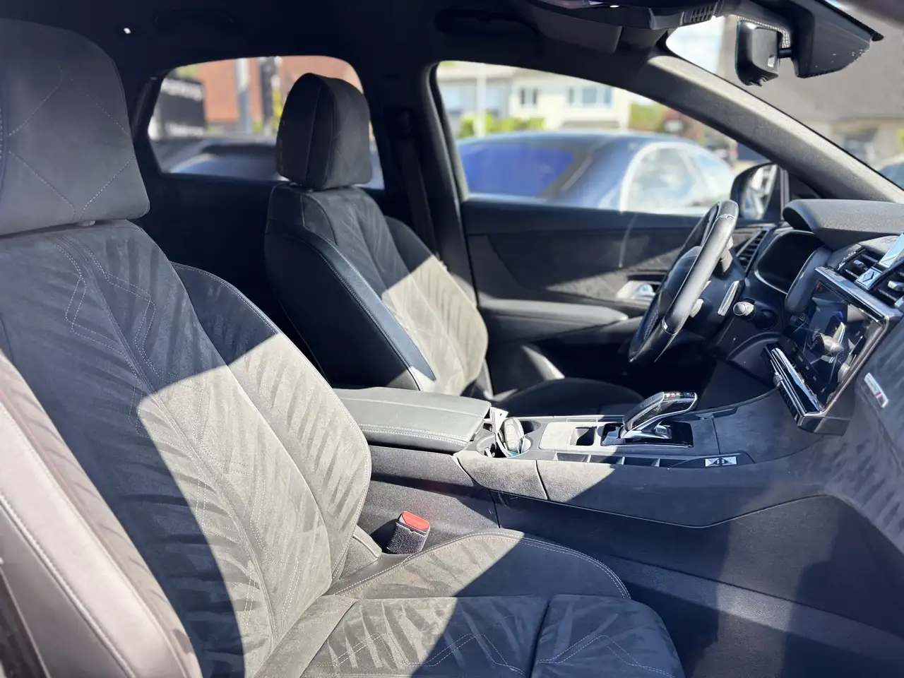 DS Automobiles DS 7 Crossback 2021 — фото 10