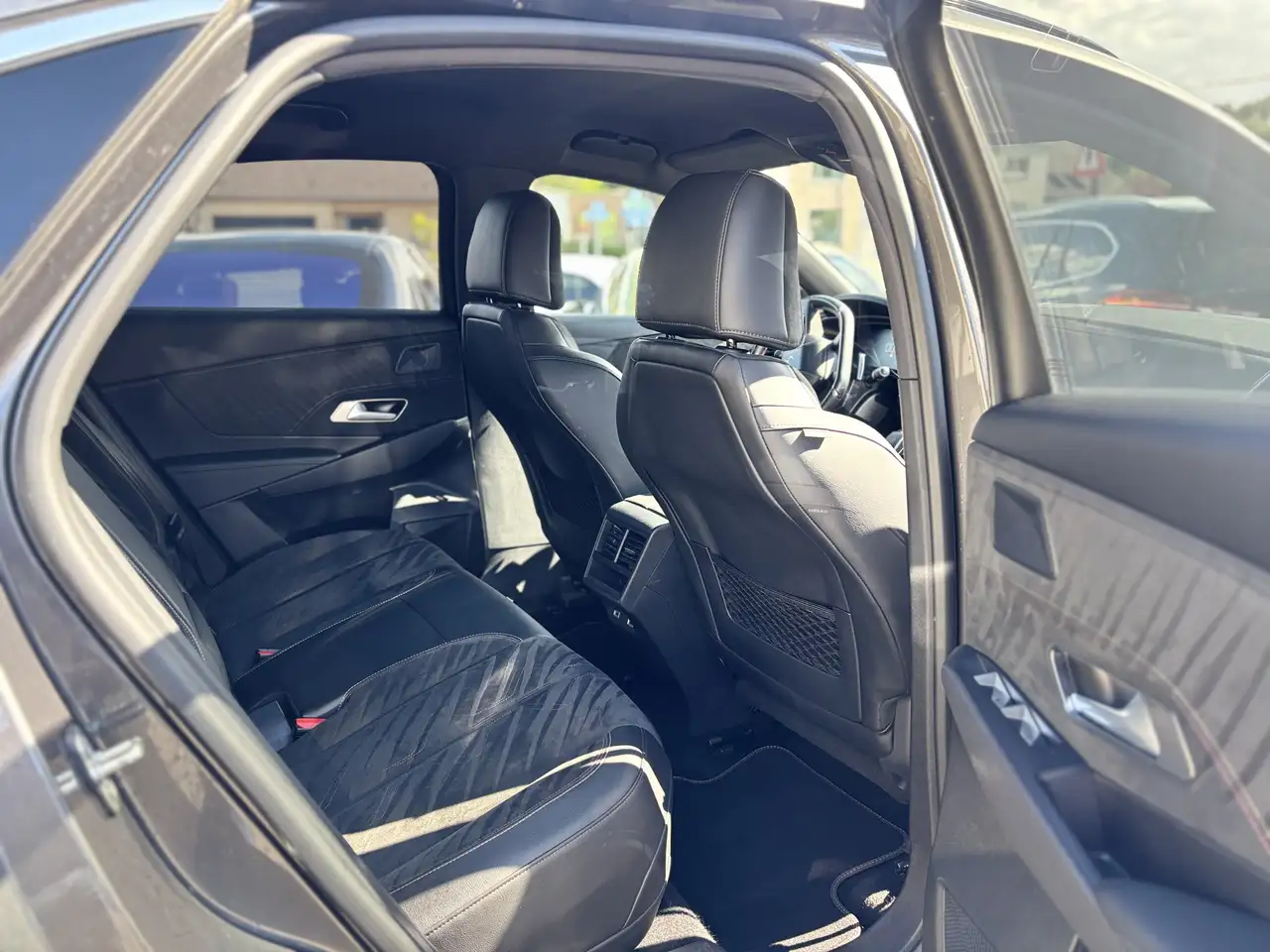 DS Automobiles DS 7 Crossback 2021 — фото 12