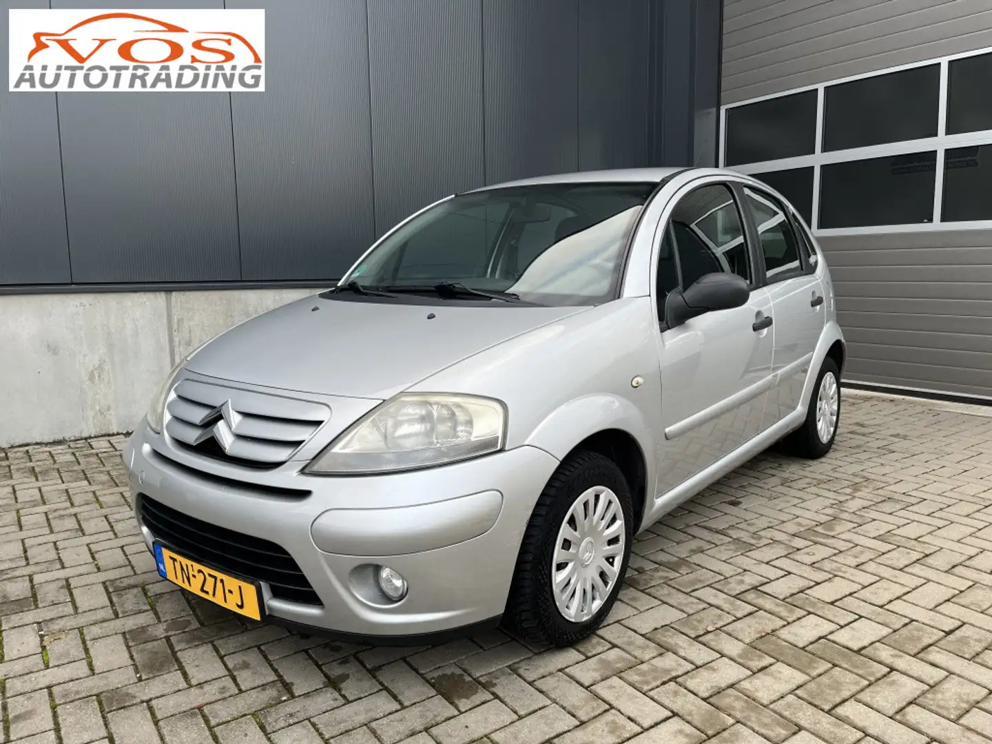 Citroen C3 1.4i Ligne Prestige Gris - 1