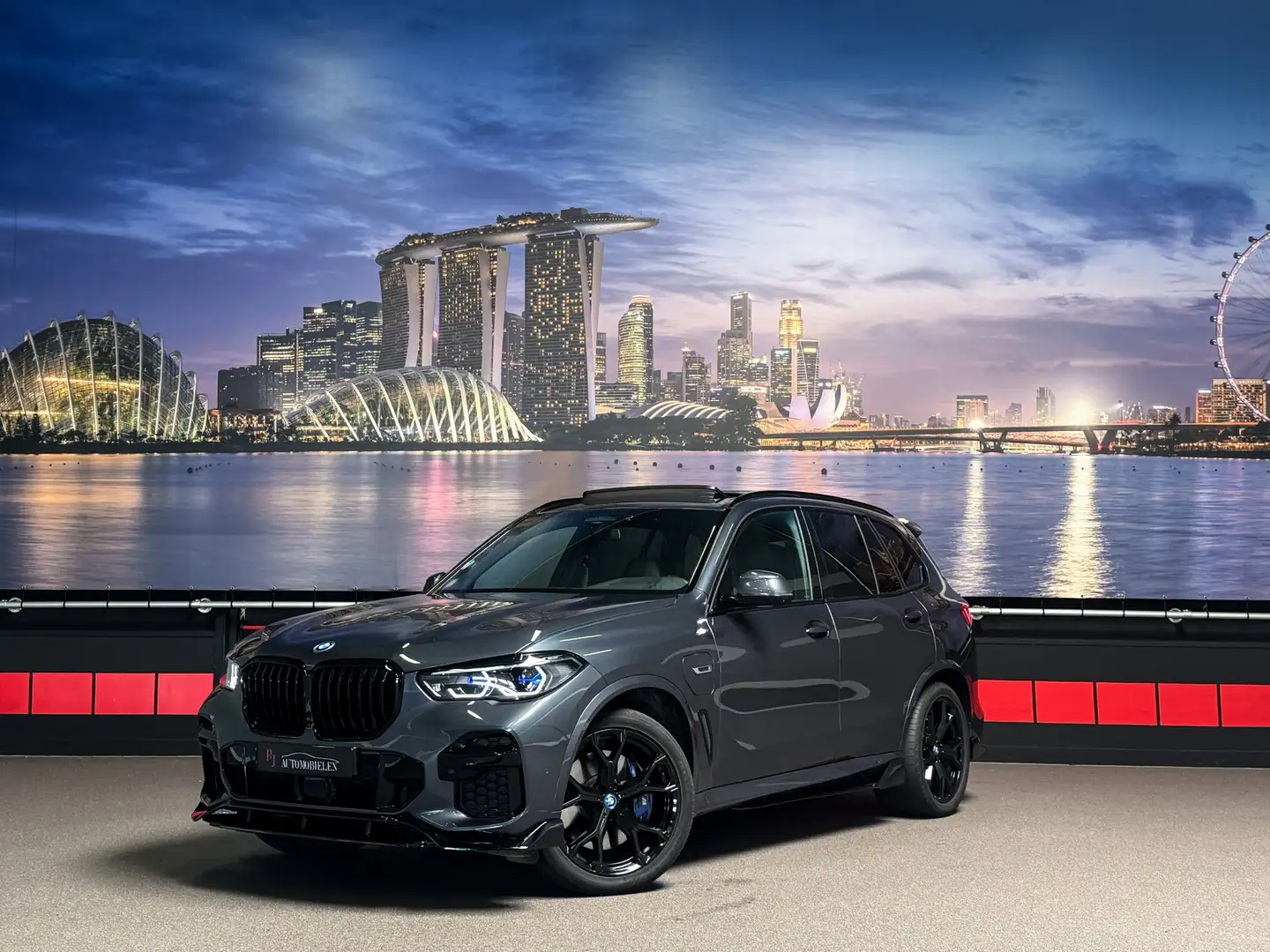 BMW X5 xDrive45e |Laser|M stoelen|Panorama|Stoelkoeling|3 Gris - 1