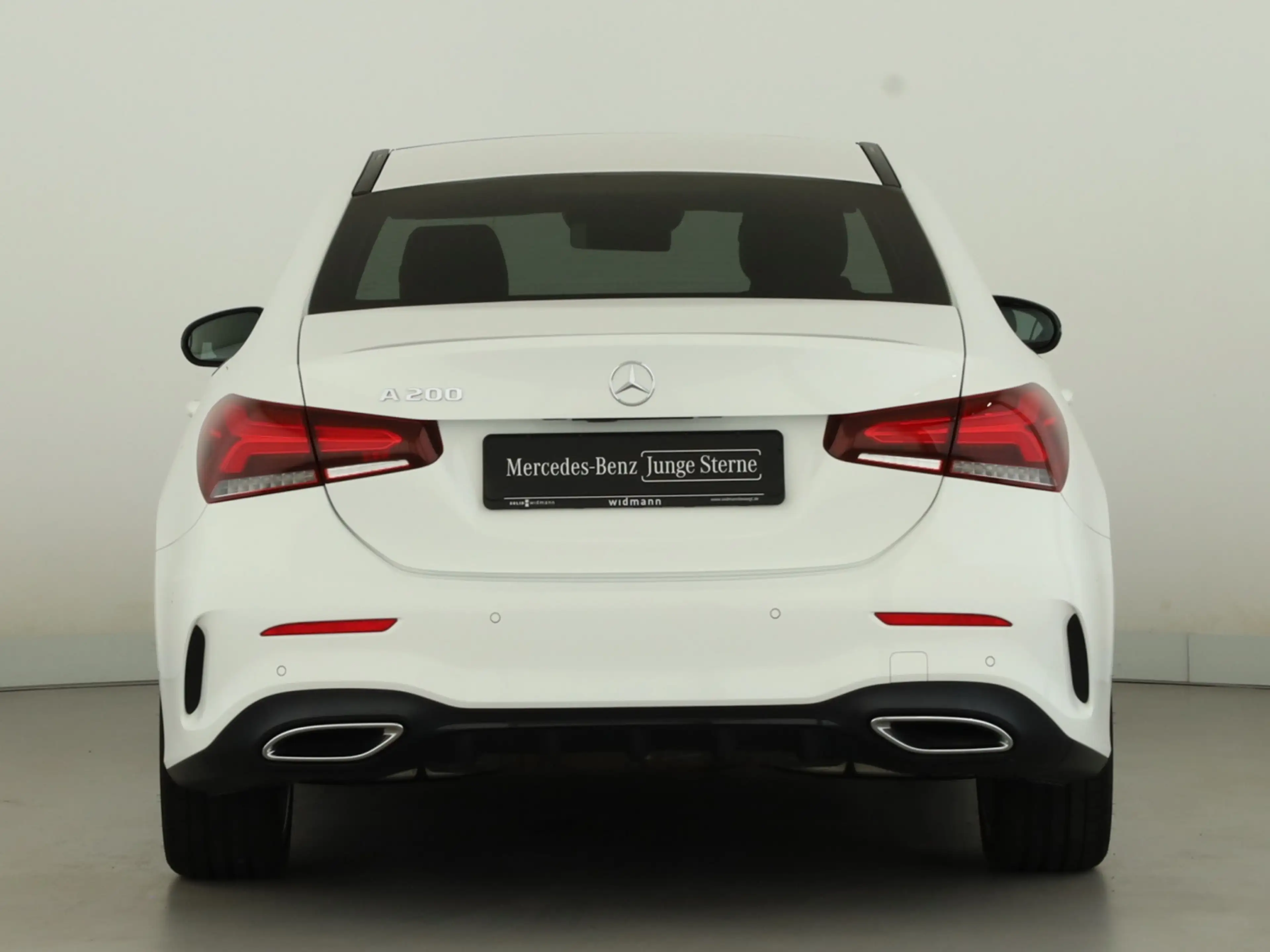 Mercedes-Benz A 200 Lim *AMG Line*Panorama*Park-Paket*Kamera** — photo 4