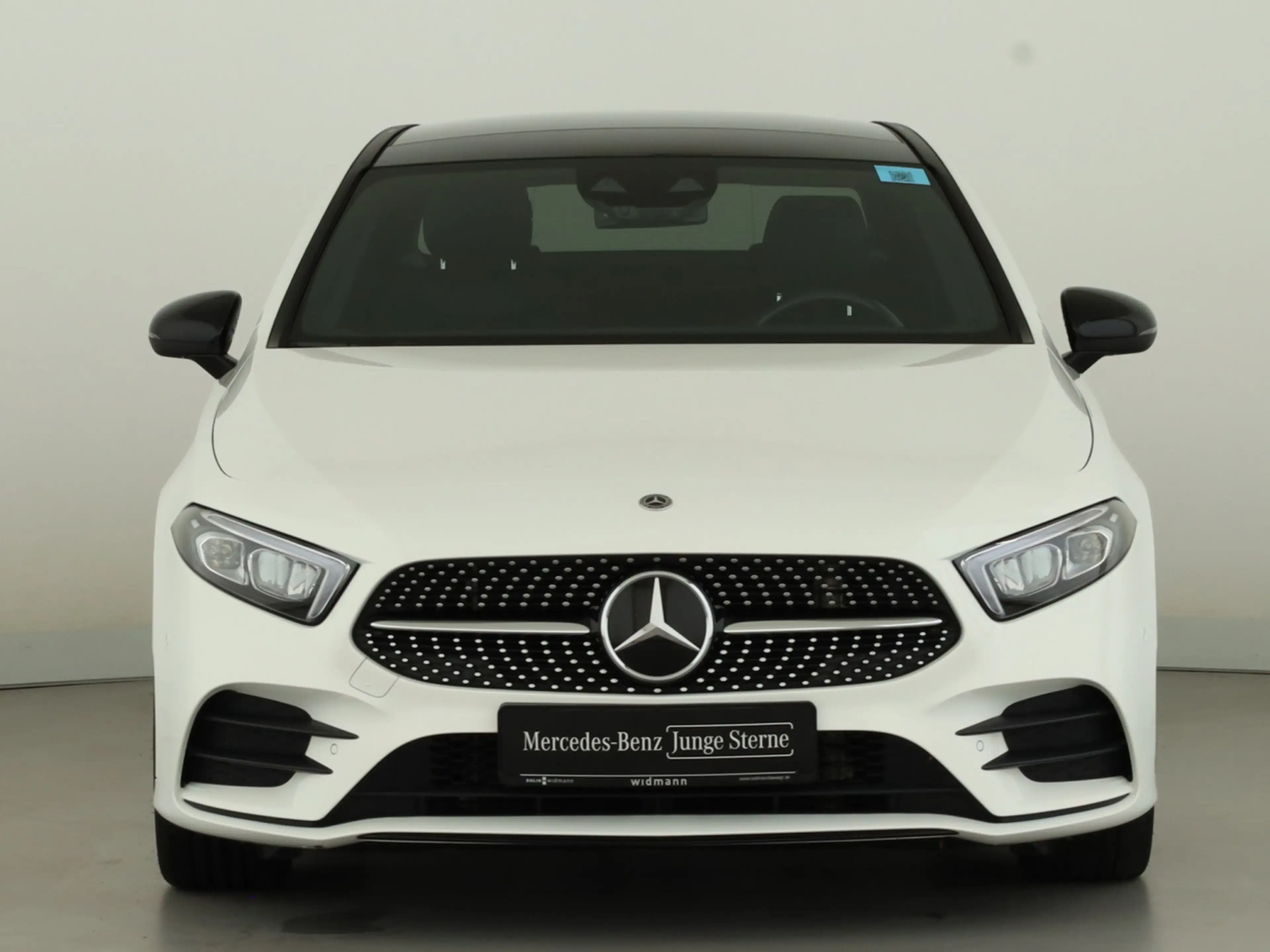 Mercedes-Benz A 200 Lim *AMG Line*Panorama*Park-Paket*Kamera** — photo 3
