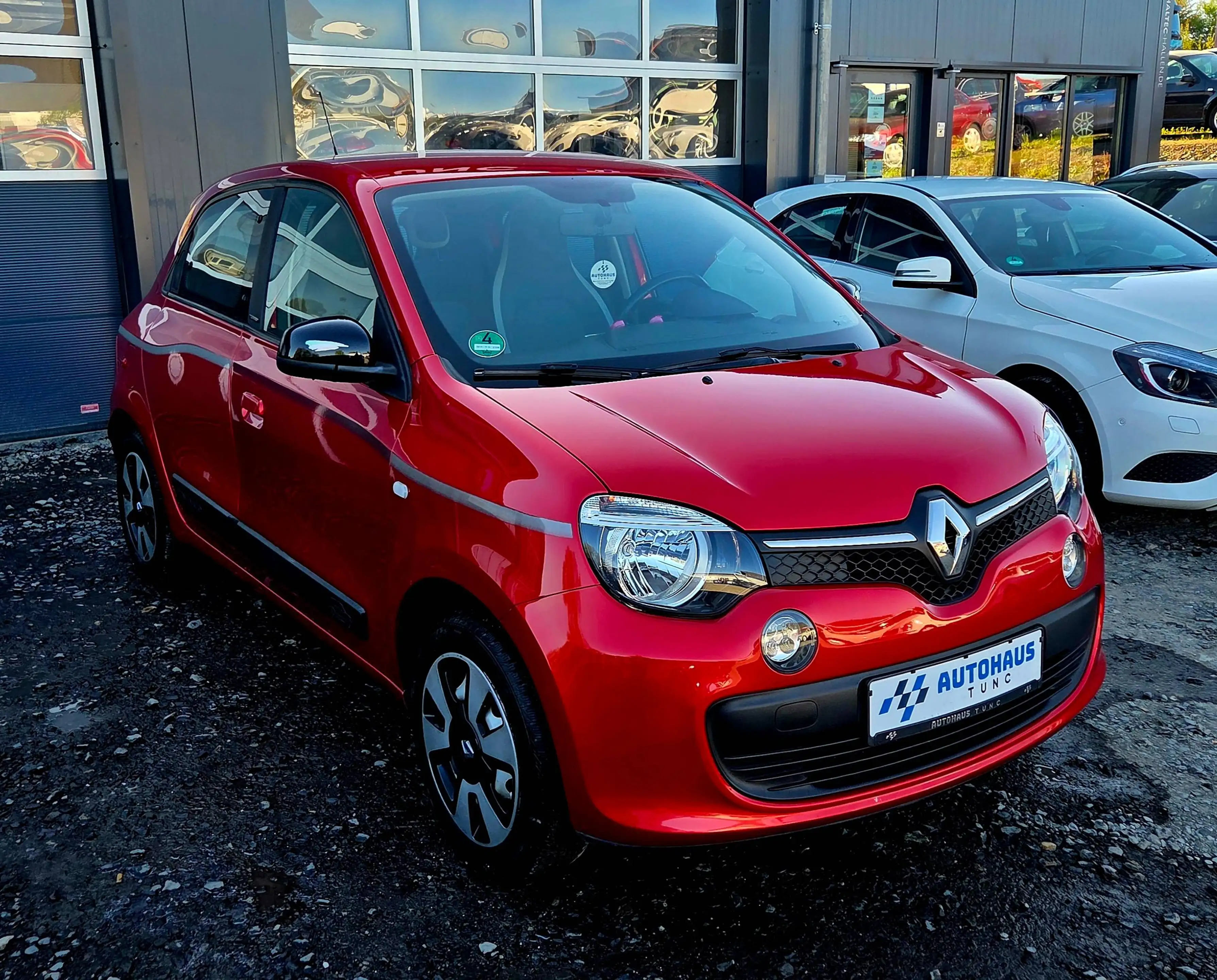 Renault Twingo Limited, Klima, R&GO, LED, 5-türig, Isofix — photo 3