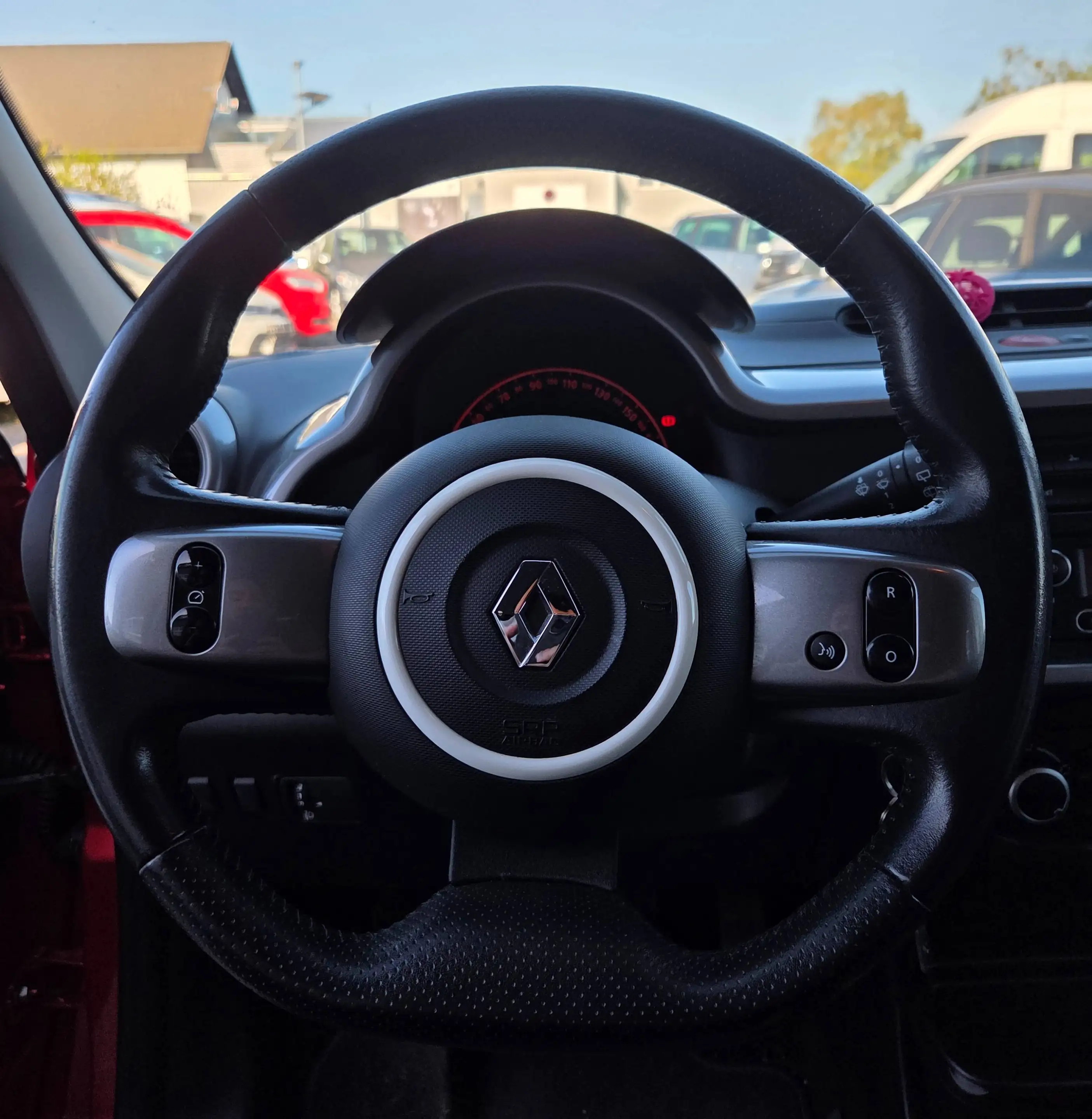 Renault Twingo Limited, Klima, R&GO, LED, 5-türig, Isofix — photo 11