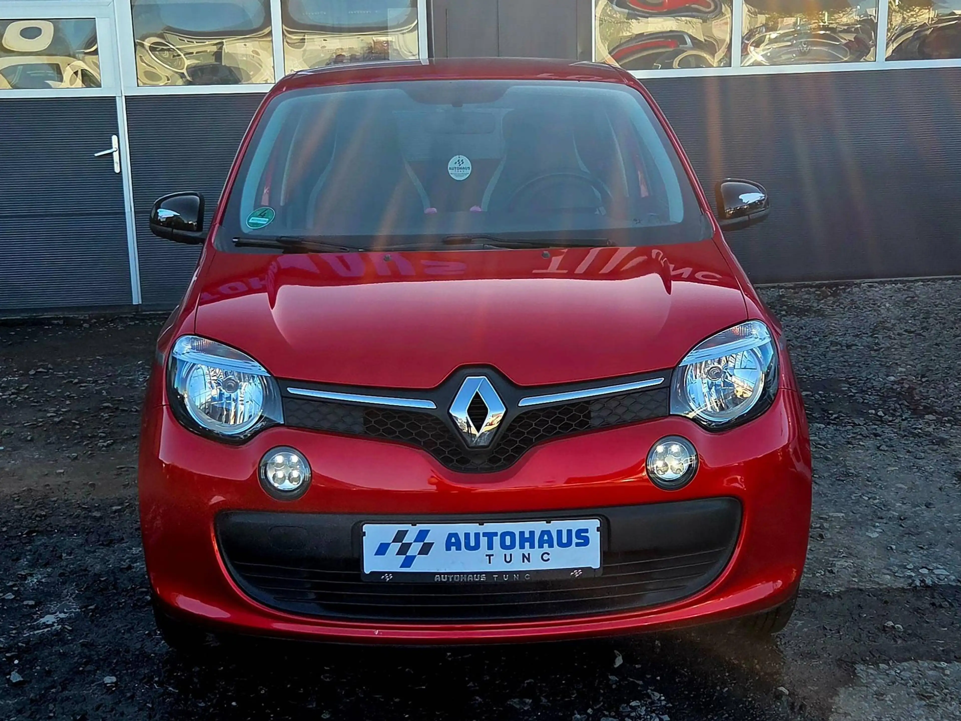 Renault Twingo Limited, Klima, R&GO, LED, 5-türig, Isofix — photo 2