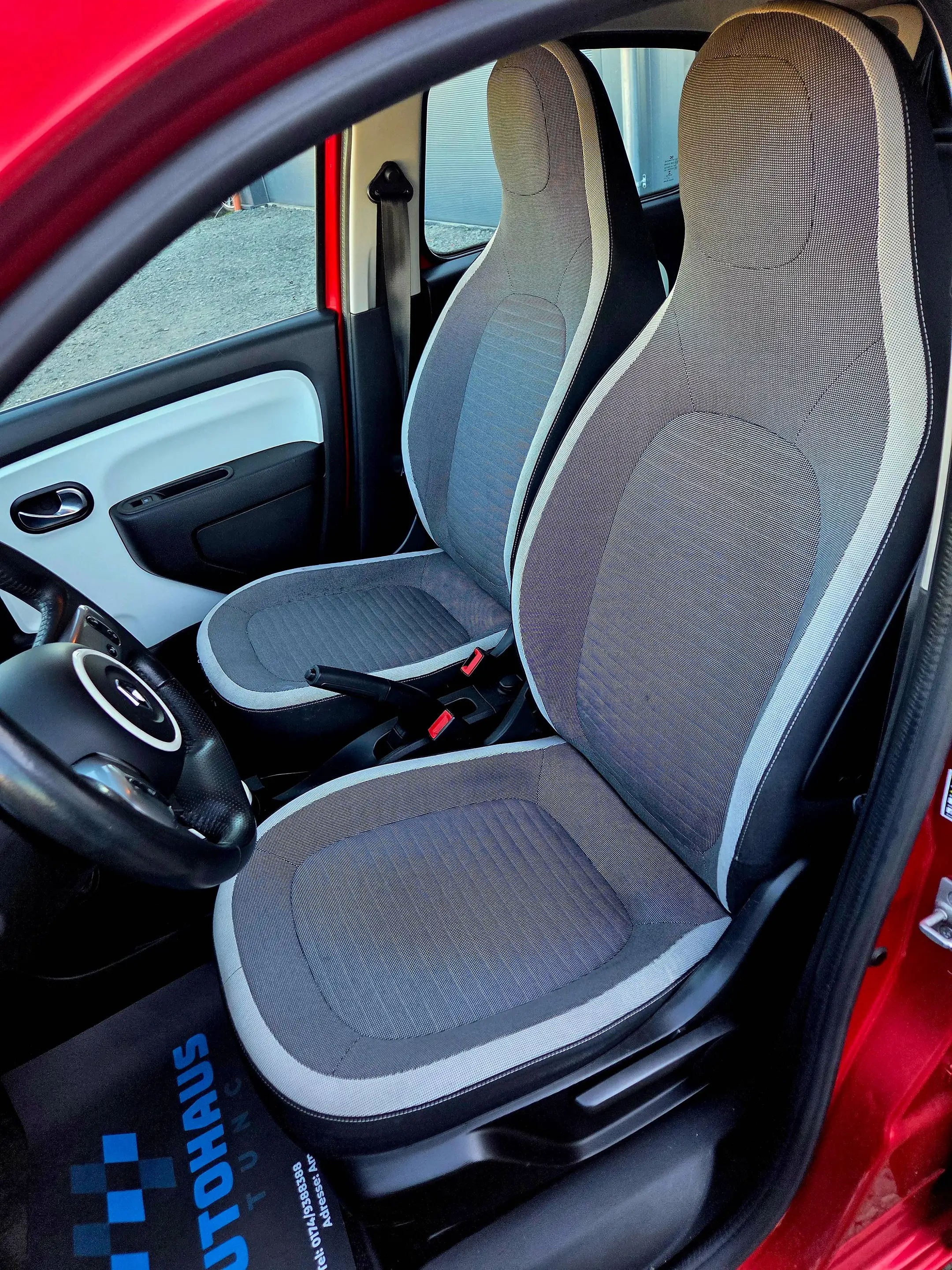 Renault Twingo Limited, Klima, R&GO, LED, 5-türig, Isofix — photo 8
