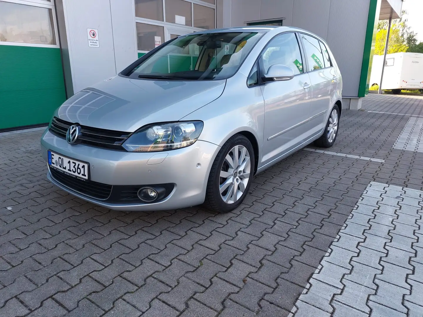 Volkswagen Golf Plus Highline Grijs - 2
