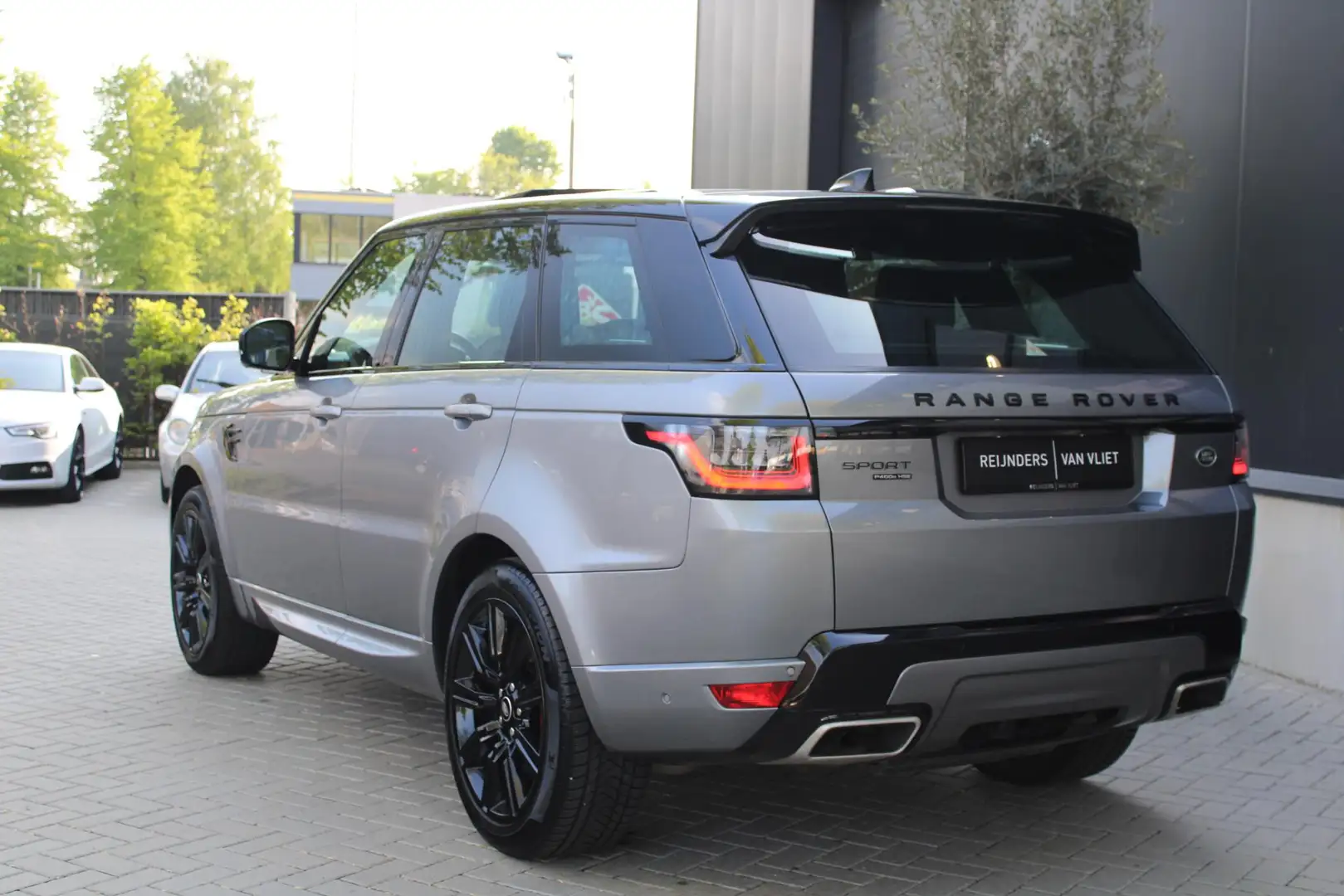 Land Rover Range Rover Sport P400e Limited Edition | Pan.Dak | Head Up | Afn. T Grijs - 2